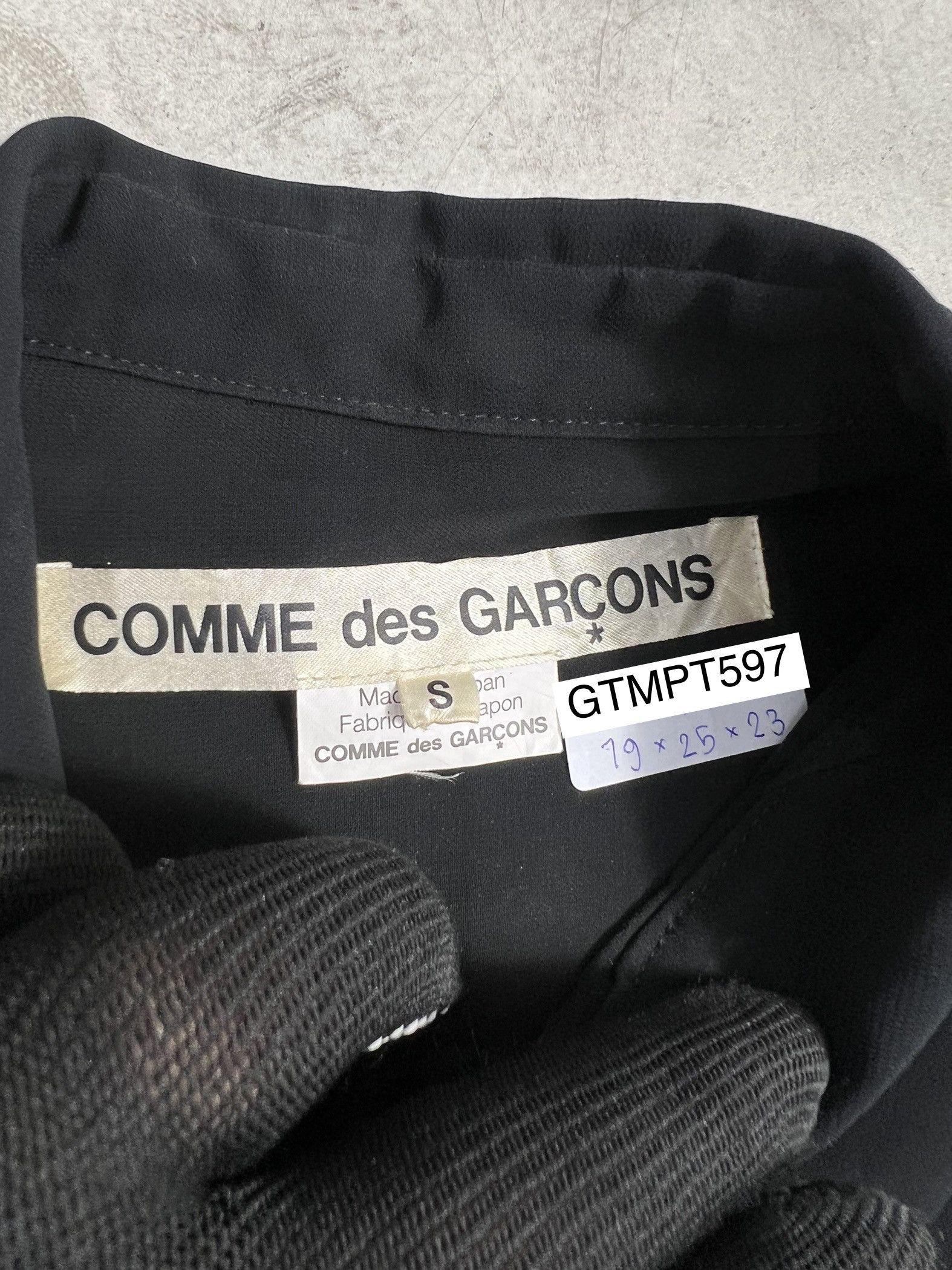 Comme des Garcons × Japanese Brand COMME des GARÇONS See Through Buttons Up Shirt (S) GTMPT597 Size S / US 4 / IT 40 - 3 Thumbnail