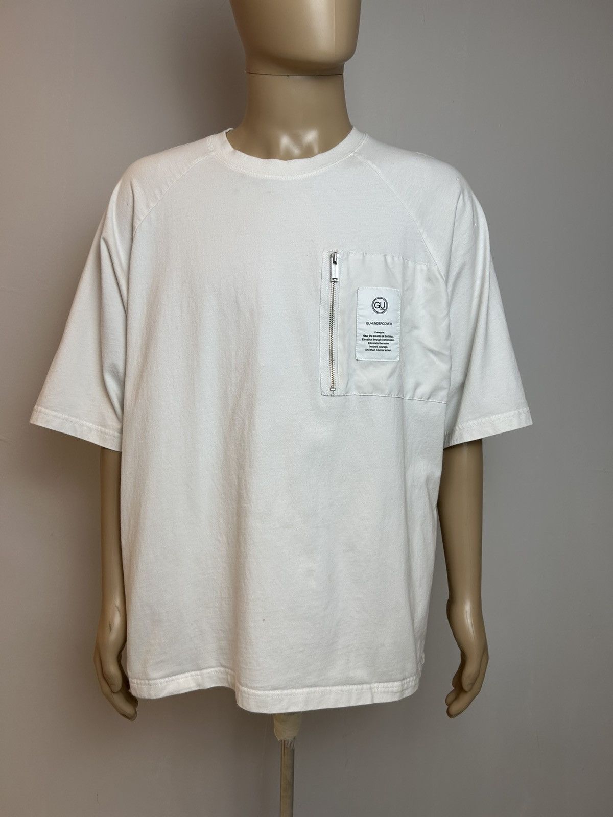 GU × Japanese Brand × Undercover GU X UNDERCOVER WHITE SHORT SLEEVE T-SHIRT Size US L / EU 52-54 / 3 - 5 Thumbnail