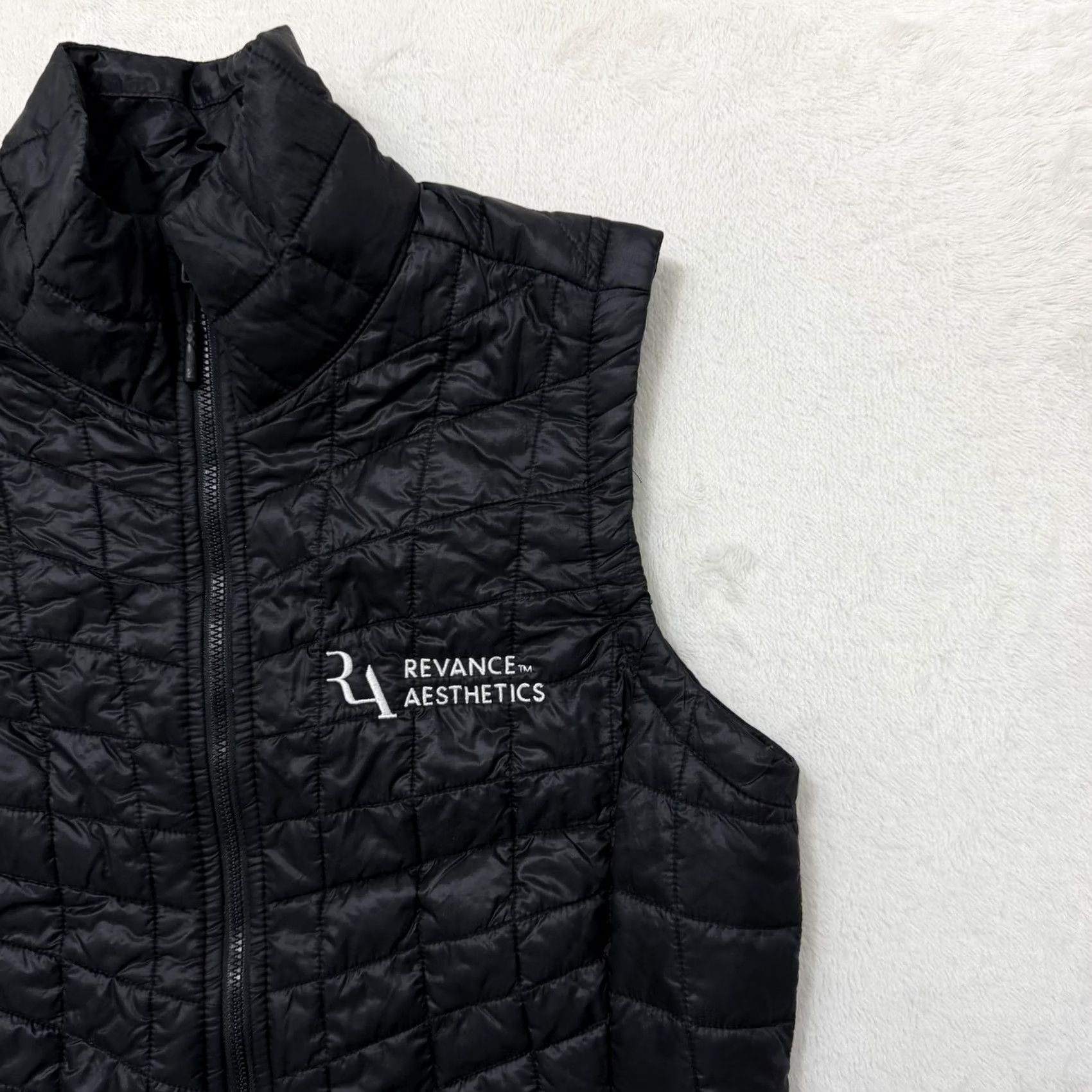The North Face VINTAGE The North Face Vest Womens Small Black ThermoBall Eco Quilted Full Zip Warm Size S / US 4 / IT 40 - 3 Thumbnail