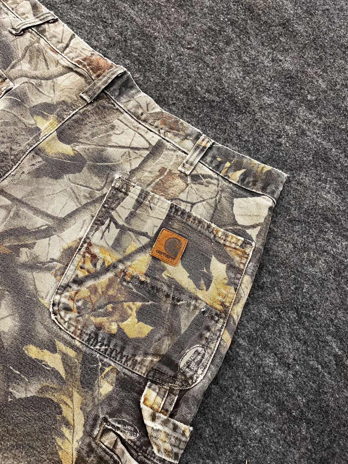 Carhartt Vintage Carhartt realtree camo short Size US 38 / EU 54 - 2 Thumbnail