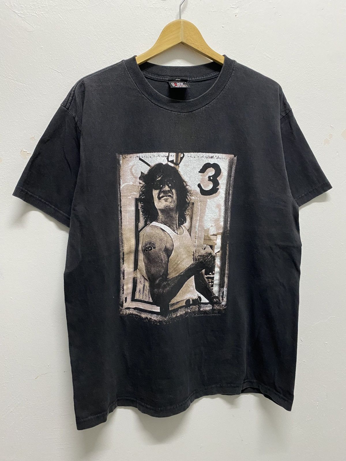 Band Tees Vintage Van Halen Who The Fxxk Is Eddie 90s t shirt Size US L / EU 52-54 / 3 - 10 Thumbnail