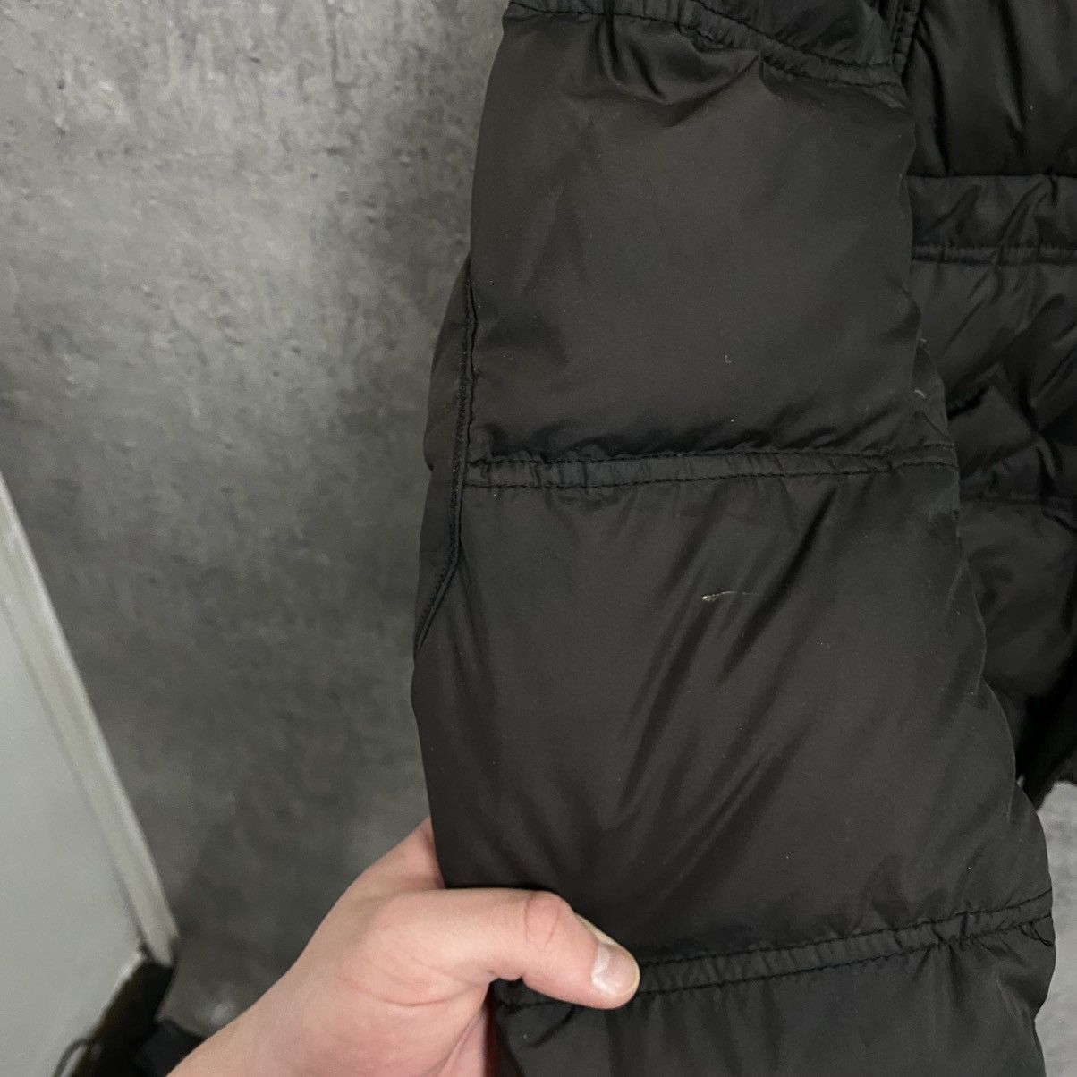 Moncler Vintage Moncler Puffer Jacket S Size Size US S / EU 44-46 / 1 - 11 Thumbnail