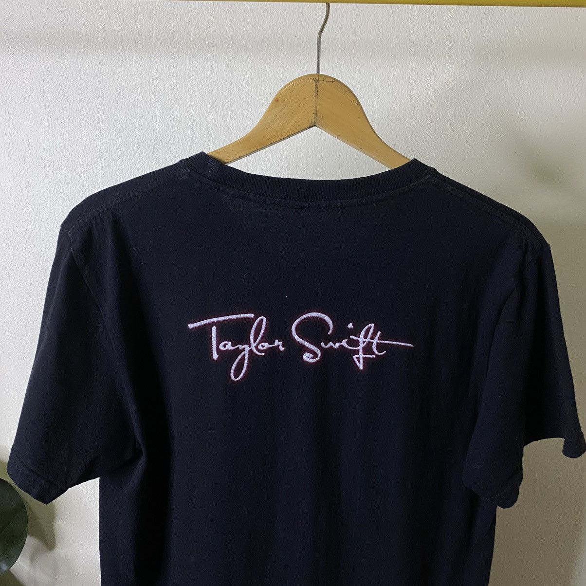 Band Tees Vintage 2000s Taylor Swift Rap Tees Design Graphic Tee Size US M / EU 48-50 / 2 - 5 Thumbnail