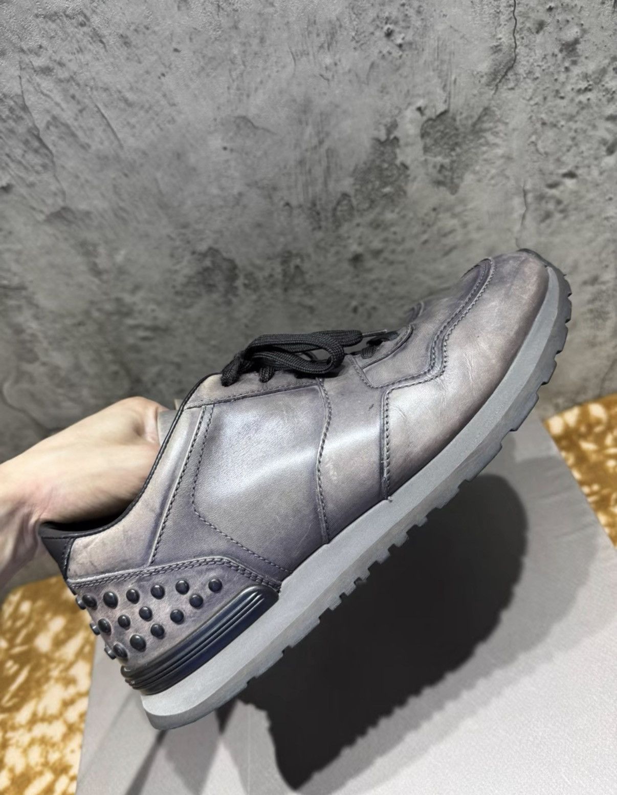 Tod's Authentic TOD'S Men's Studded Casual Shoes K37 Size US 8 / EU 41 - 9 Thumbnail
