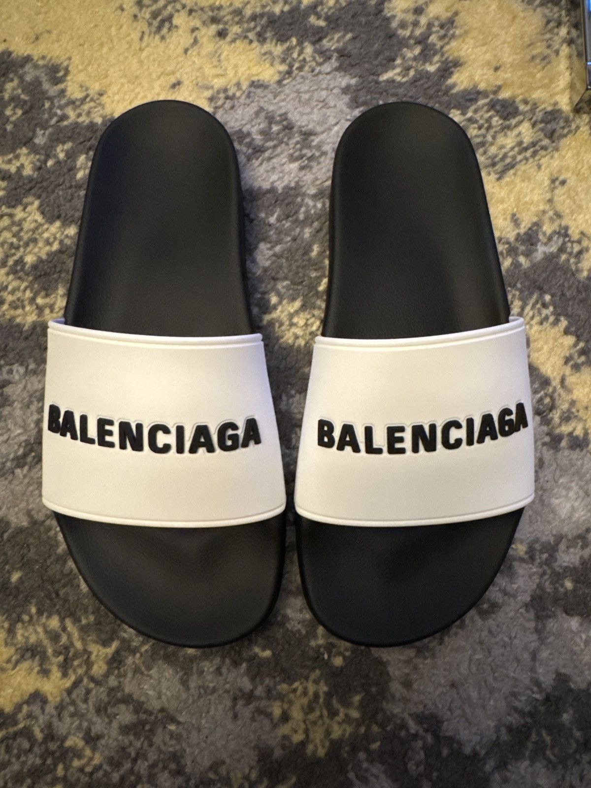 Balenciaga Balenciaga pool slides/sandals sz 8 Size US 8 / EU 41 - 1 Thumbnail