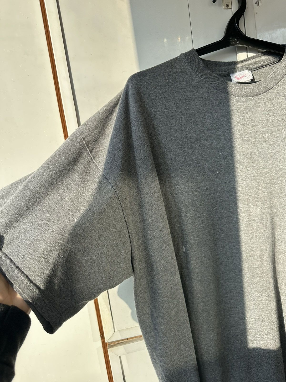 Nike Vintage Nike Oversize T-shirt Black Swoosh Size US XL / EU 56 / 4 - 10 Thumbnail