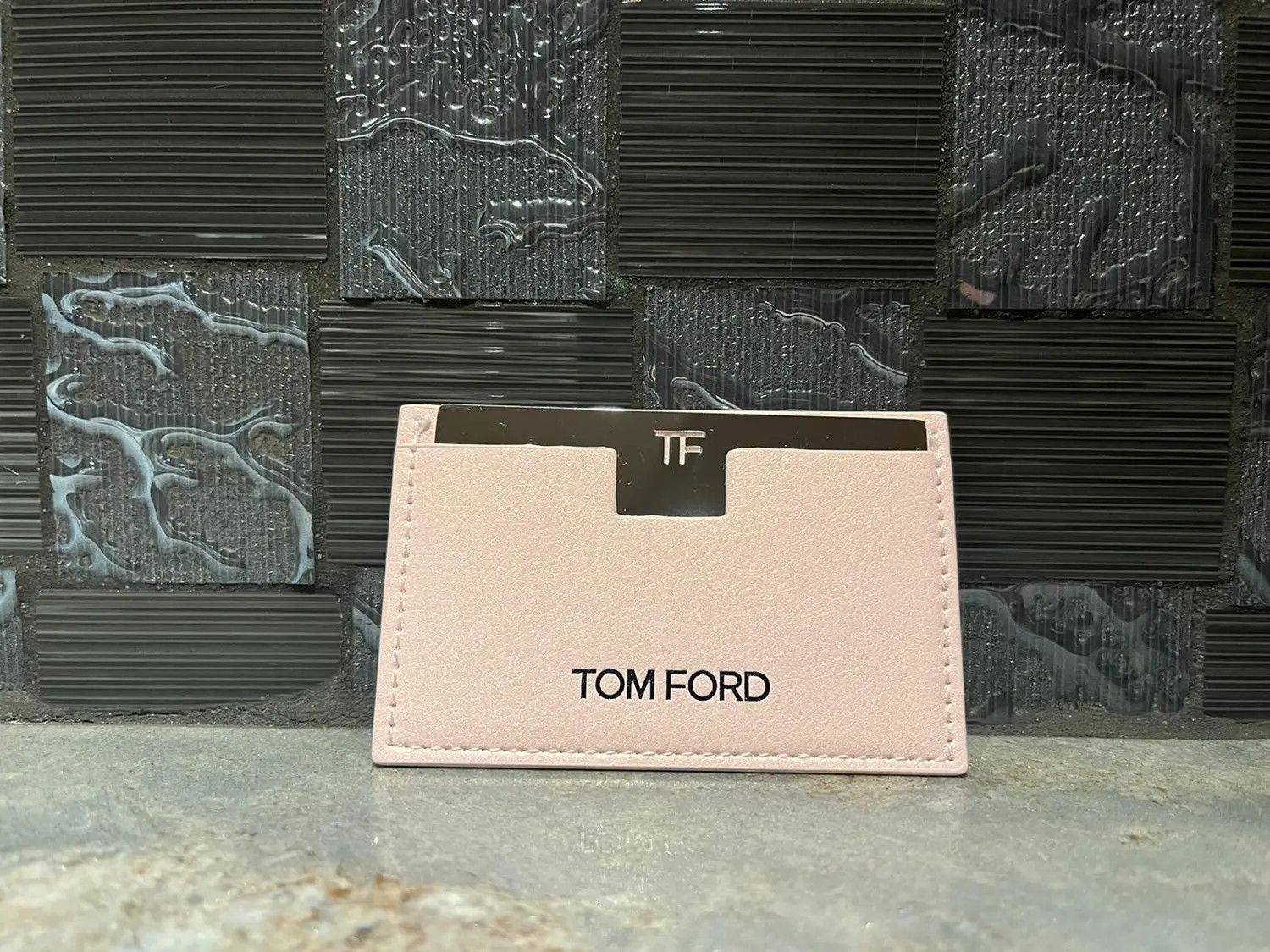 Tom Ford Mirror/Card Holder Wallet in Light Pink Size ONE SIZE - 3 Thumbnail