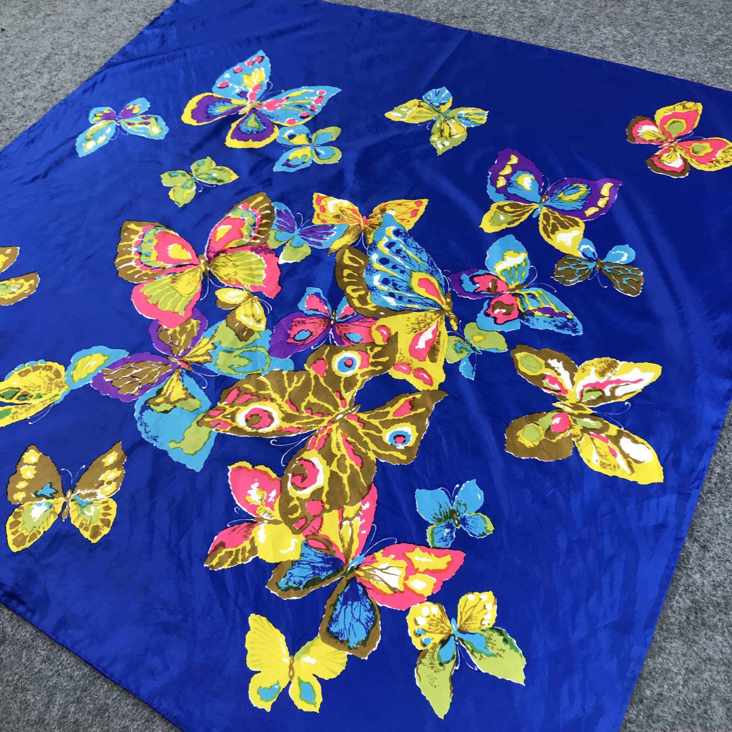 Vintage Vintage Butterflies Silk Scarf M151 Size ONE SIZE - 3 Thumbnail