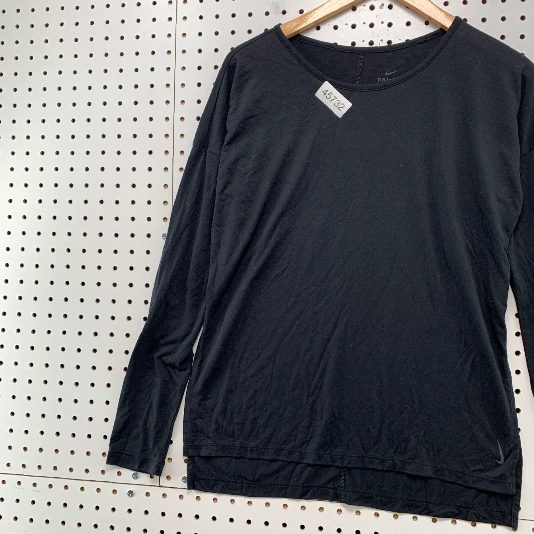 Nike Nike Active Shirt Womens Small Black Dri-Fit Long Sleeve Run Workout Size S / US 4 / IT 40 - 3 Thumbnail