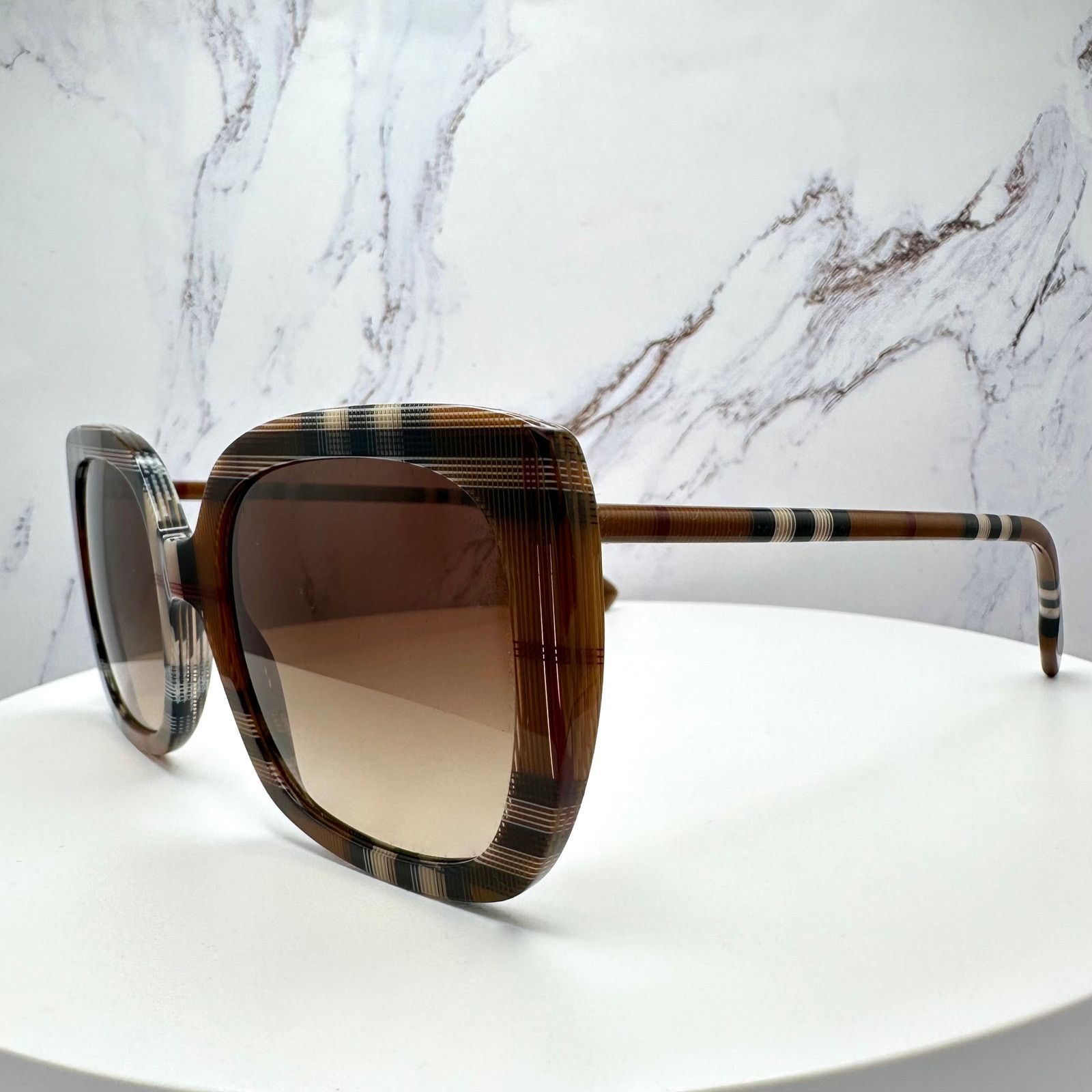 Burberry New Burberry Sunglasses Brown Check Frames Gradient Lens Size ONE SIZE - 15 Thumbnail