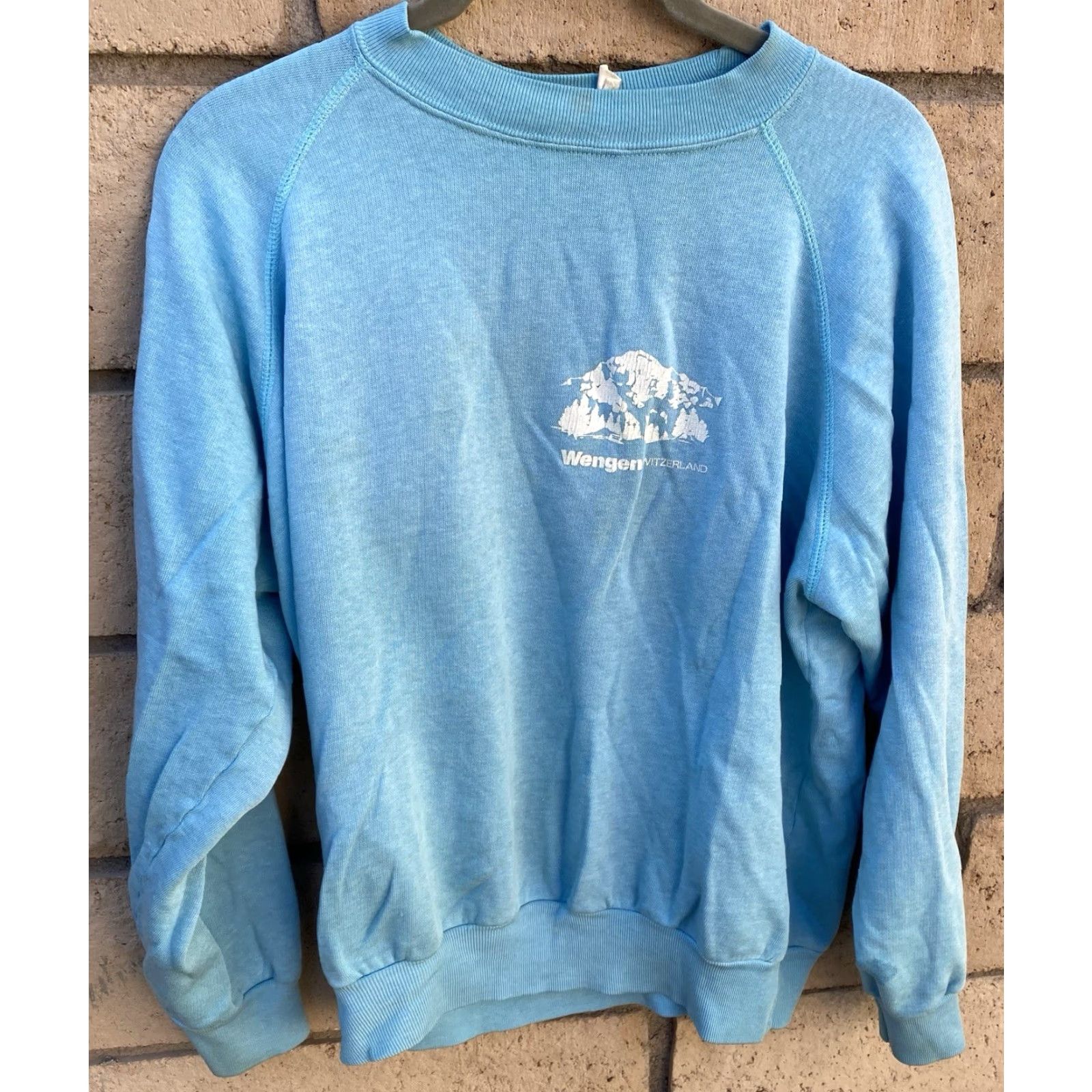 Vintage VINTAGE Wengen Switzerland Raglan Sweatshirt Sweater Jumper Size L Blue Graphic Print Men Pullover Sweatshirt 80s 70s Vintage Size US L / EU 52-54 / 3 - 4 Thumbnail