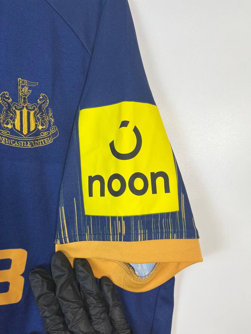 Castore NEWCASTLE UNITED 2022-23 AWAY FOOTBALL SHIRT CASTORE SIZE XL Size US XL / EU 56 / 4 - 3 Thumbnail