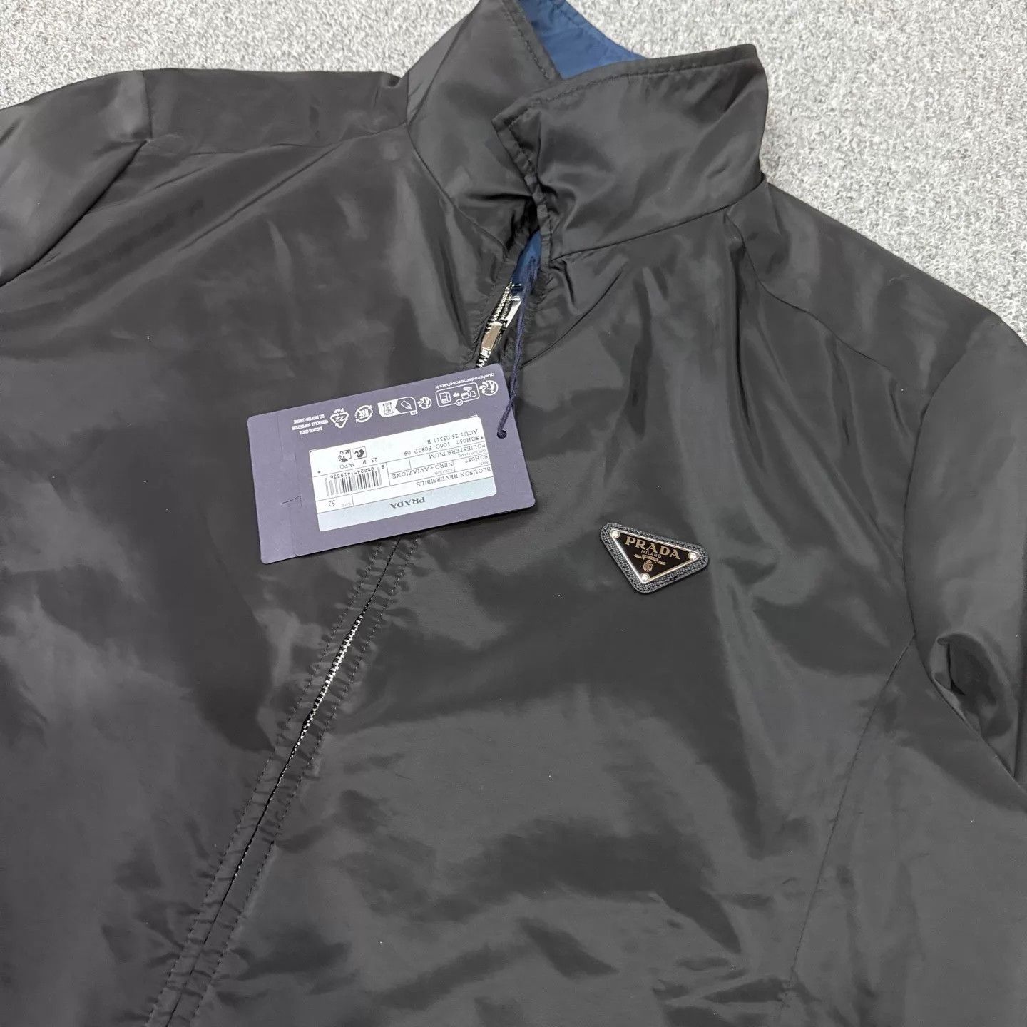 Prada Prada 26 NWT Double Sided Triangle Nylon Jacket 52 Size US L / EU 52-54 / 3 - 3 Thumbnail