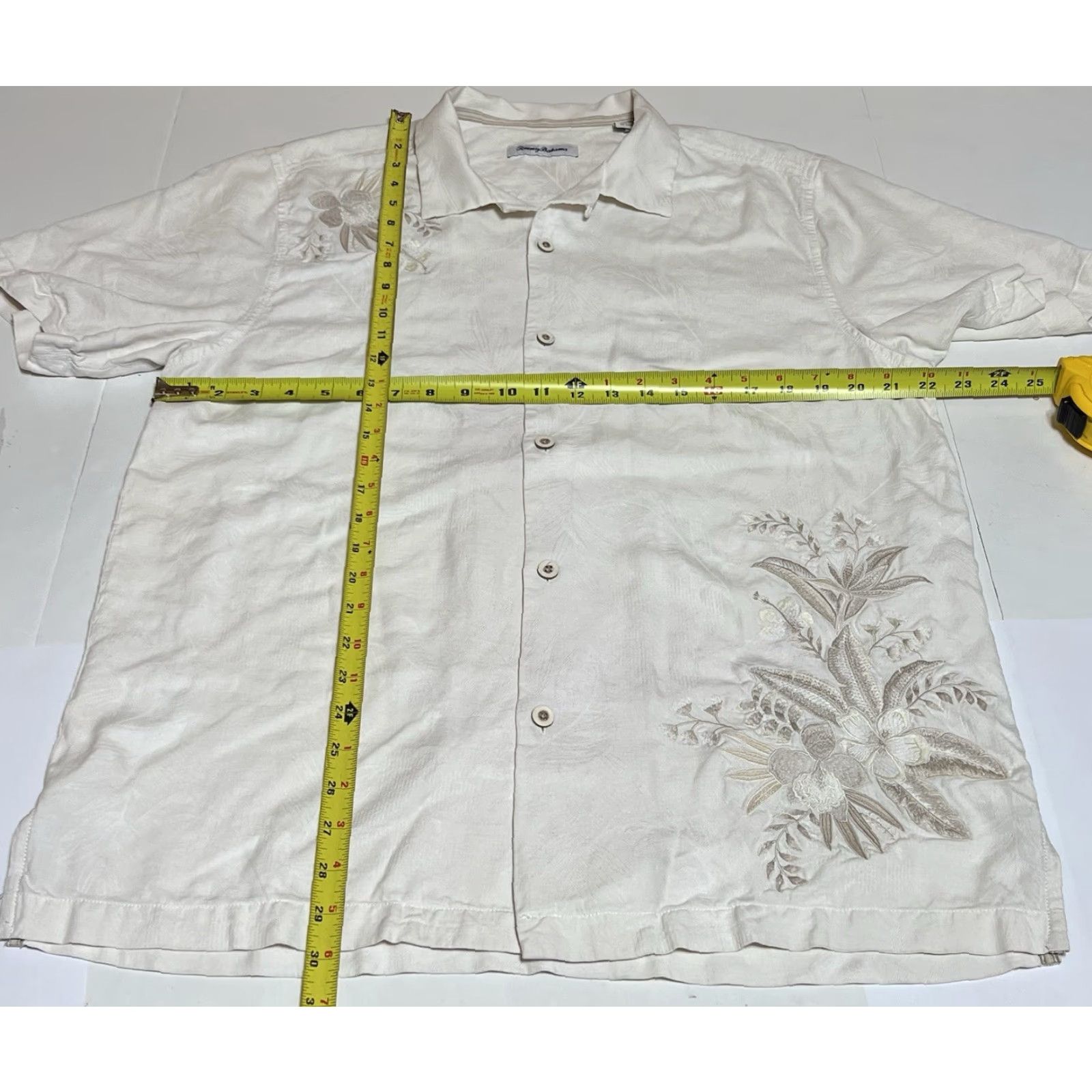Tommy Bahama Tommy Bahama Shirt Mens Size L Silk Hawaiian Floral Tropical Embroidered Beige Size US L / EU 52-54 / 3 - 4 Thumbnail