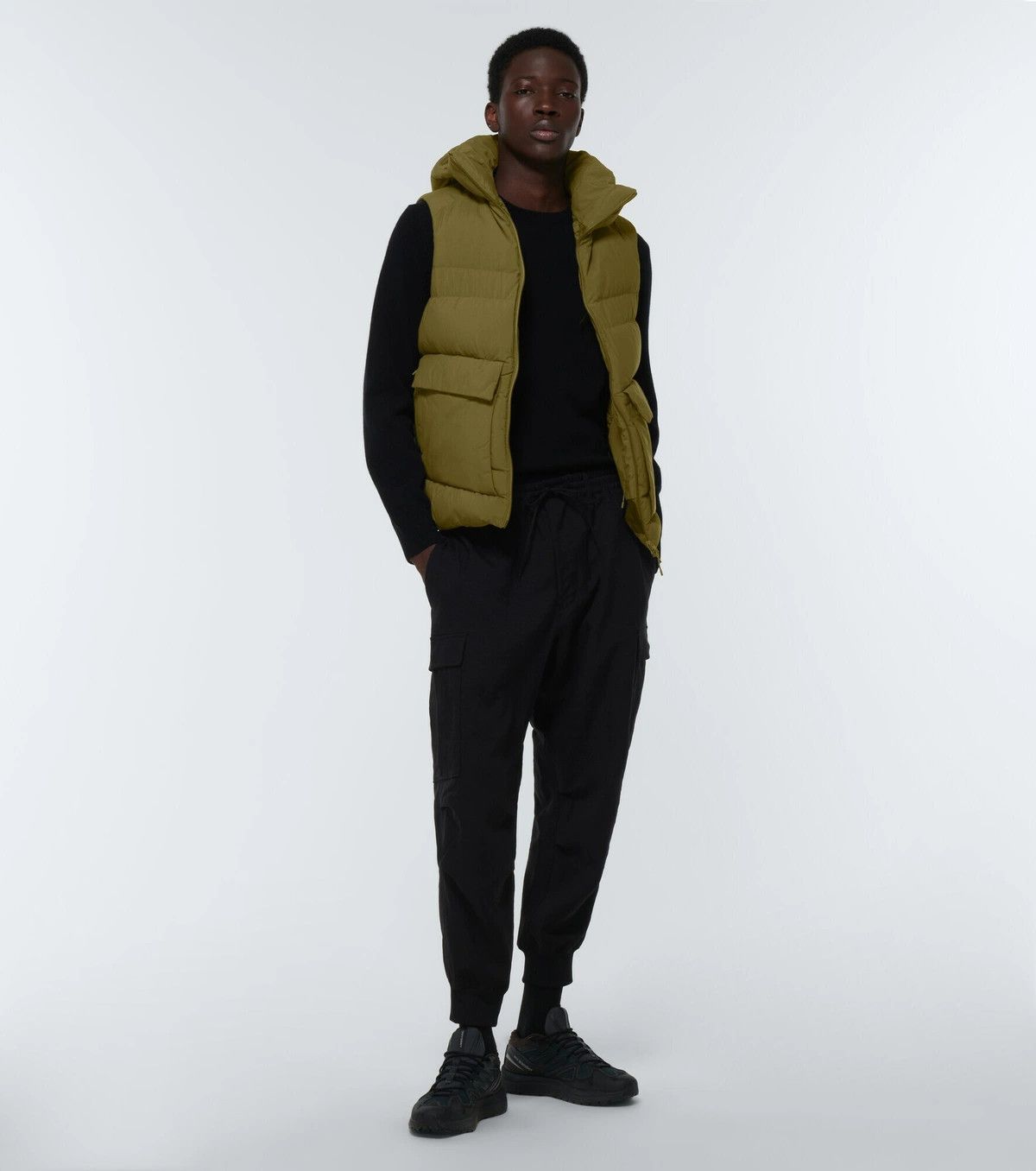 Y-3 o1y0525 Shell Hooded Vest in Military Green Size US M / EU 48-50 / 2 - 5 Thumbnail