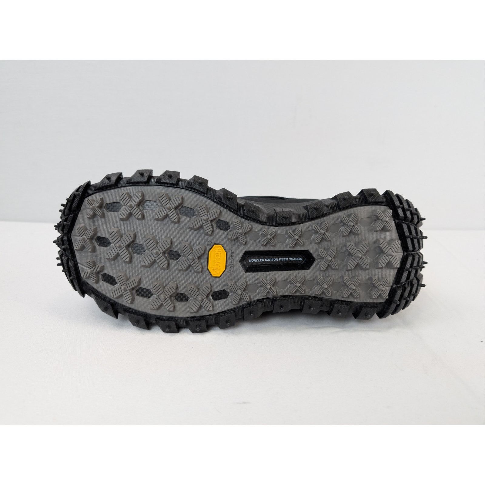 Moncler o1rshd1 Trailgrip Apex low-top sneaker with a Vibram sole Size US 12 / EU 45 - 12 Thumbnail
