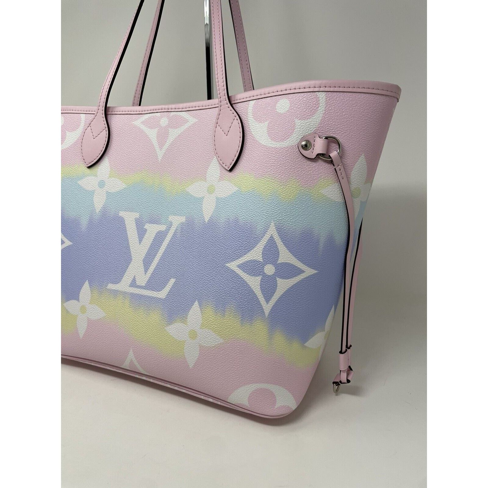 Louis Vuitton Louis Vuitton Authentic Escale Pastel Pink Neverfull Giant Size ONE SIZE - 6 Thumbnail