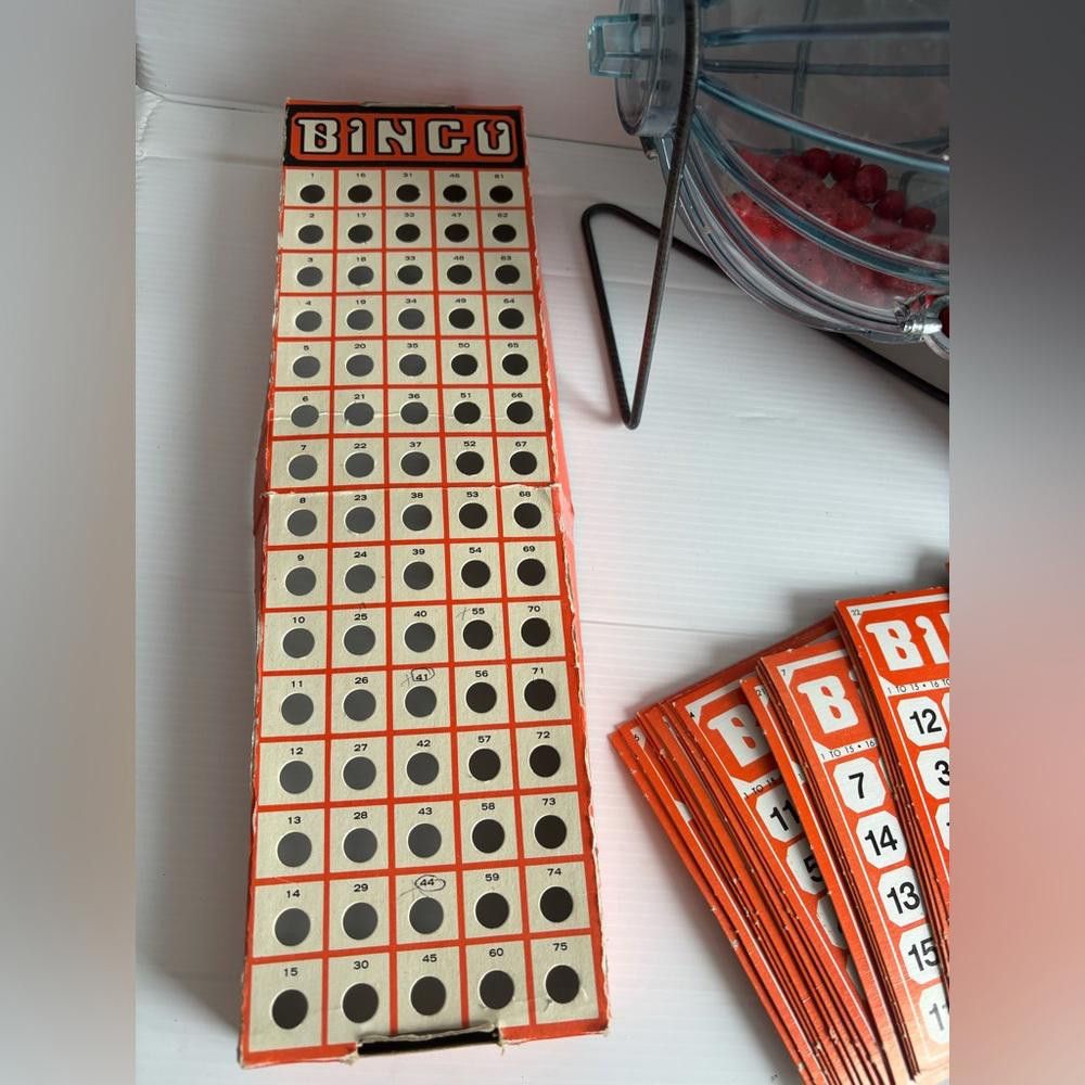 Designer Vintage 1980 Hasbro Industries Cage Bingo Game Size ONE SIZE - 4 Thumbnail