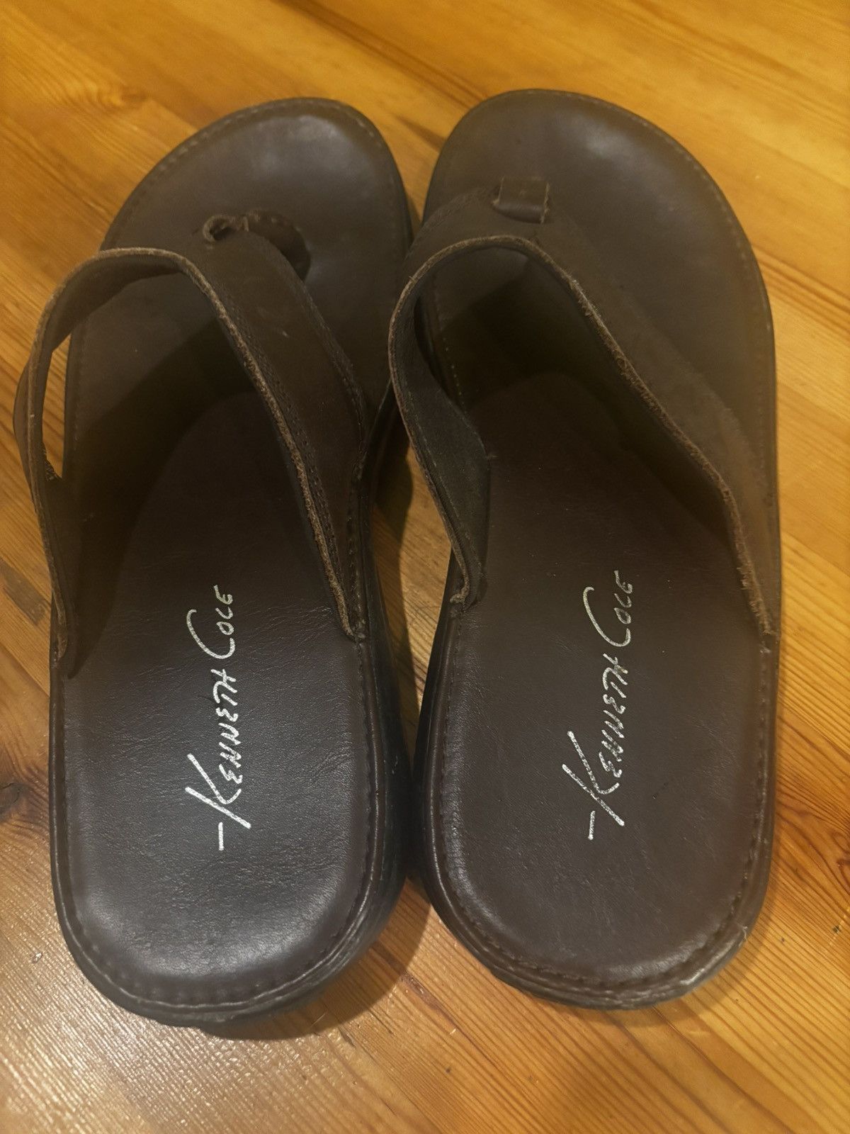 Kenneth Cole Men’s brown leather sandals0204 Size US 8 / EU 41 - 7 Thumbnail