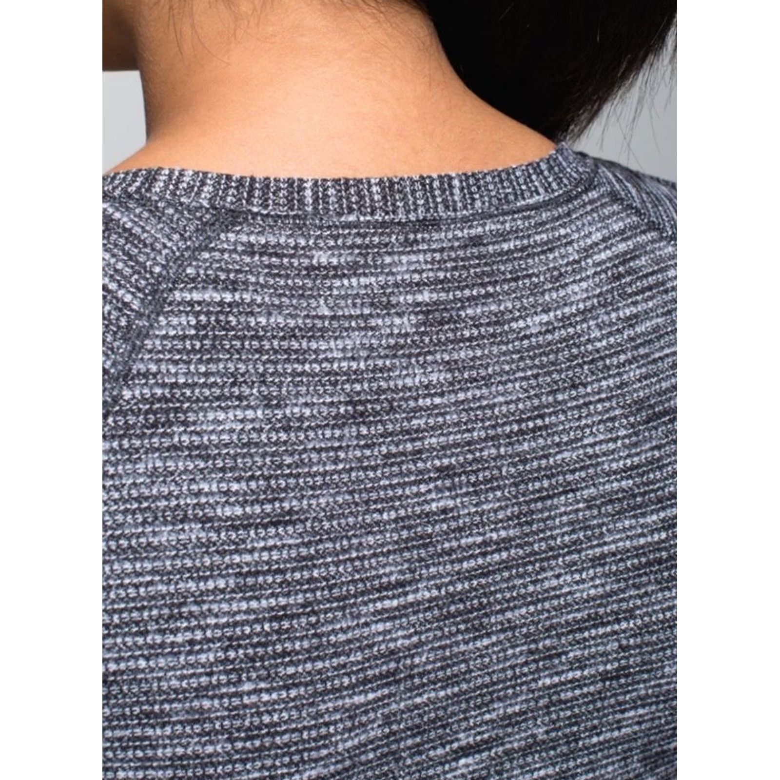 Lululemon Lululemon Race Your Pace Long Sleeve Shirt Women's Size 8 Gray/Black Piqué Rulu Activewear Running Shirt Women XS? Size M / US 6-8 / IT 42-44 - 5 Thumbnail