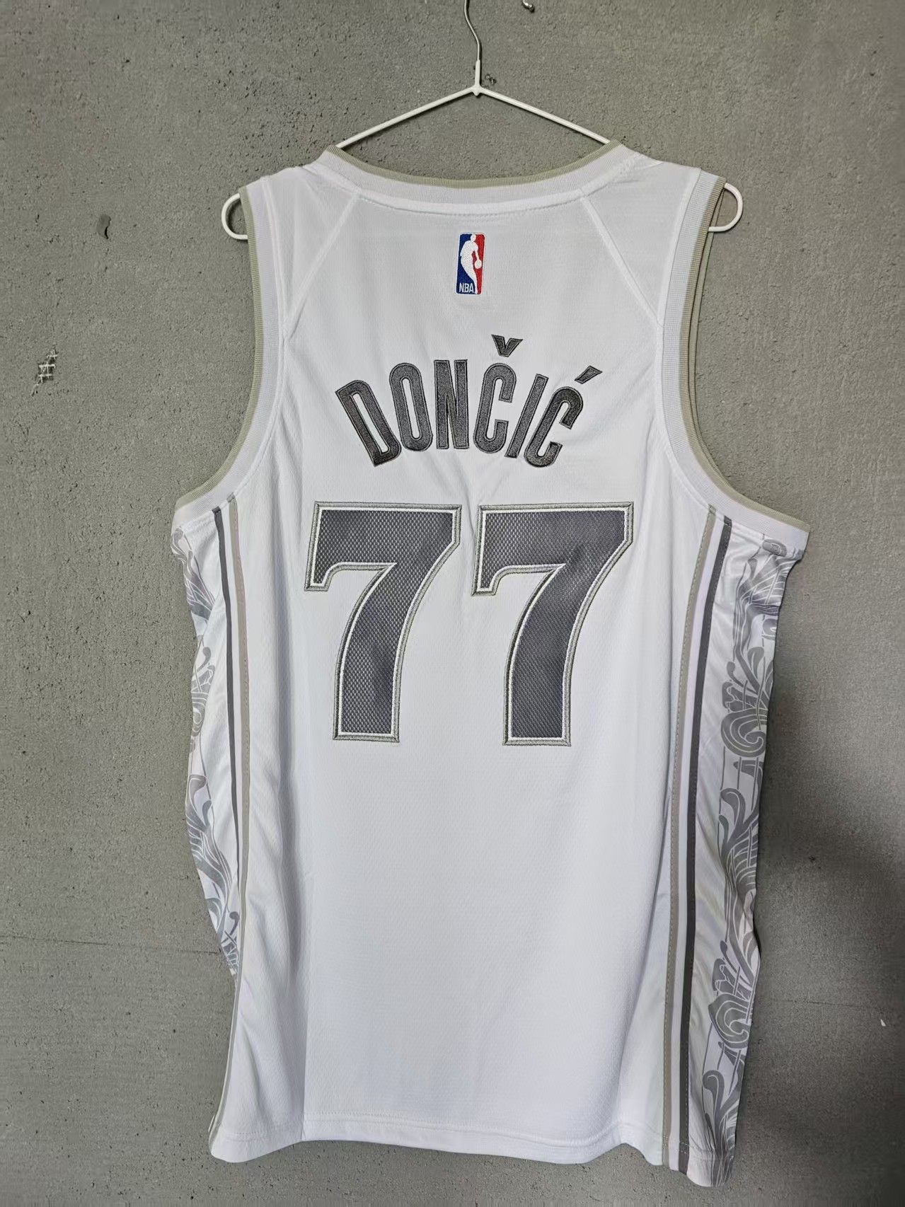 NBA Luka Dončić Jersey Dallas Mavericks Double Stitched XXL Size US XXL / EU 58 / 5 - 1 Thumbnail