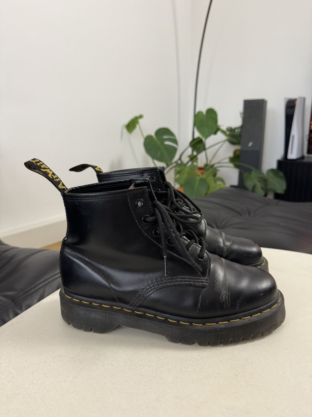 Hype dr martens sales