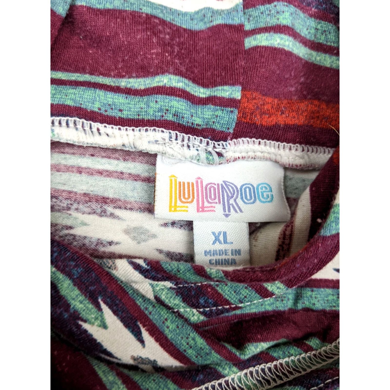 Vintage LuLaRoe Womens XL Hoodie Red Southwestern Stripe Kangaroo Pocket Pullover Shirt Pullover Long Sleeve Adult Womens Size XL / US 12-14 / IT 48-50 - 5 Thumbnail