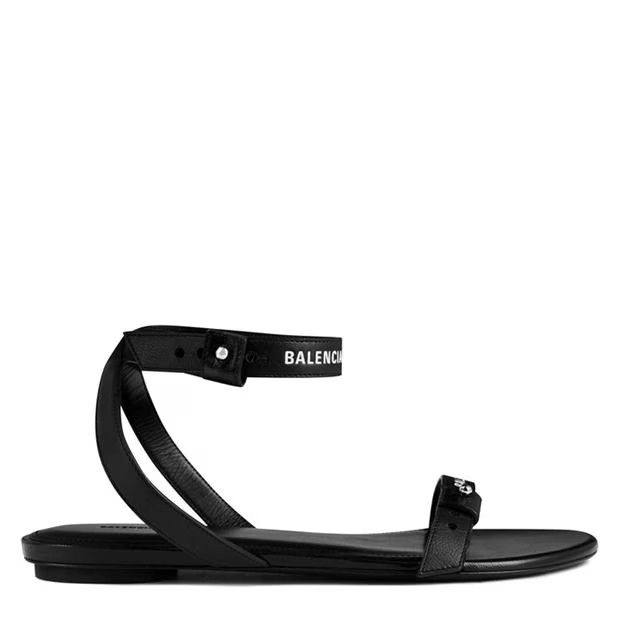 o1g2r1mq0924 Sandals in Black