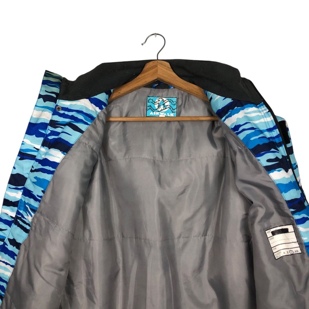 Japanese Brand 📌Vintage Ski Jacket Camouflage Airwalk Multi Pocket Size US S / EU 44-46 / 1 - 16 Thumbnail