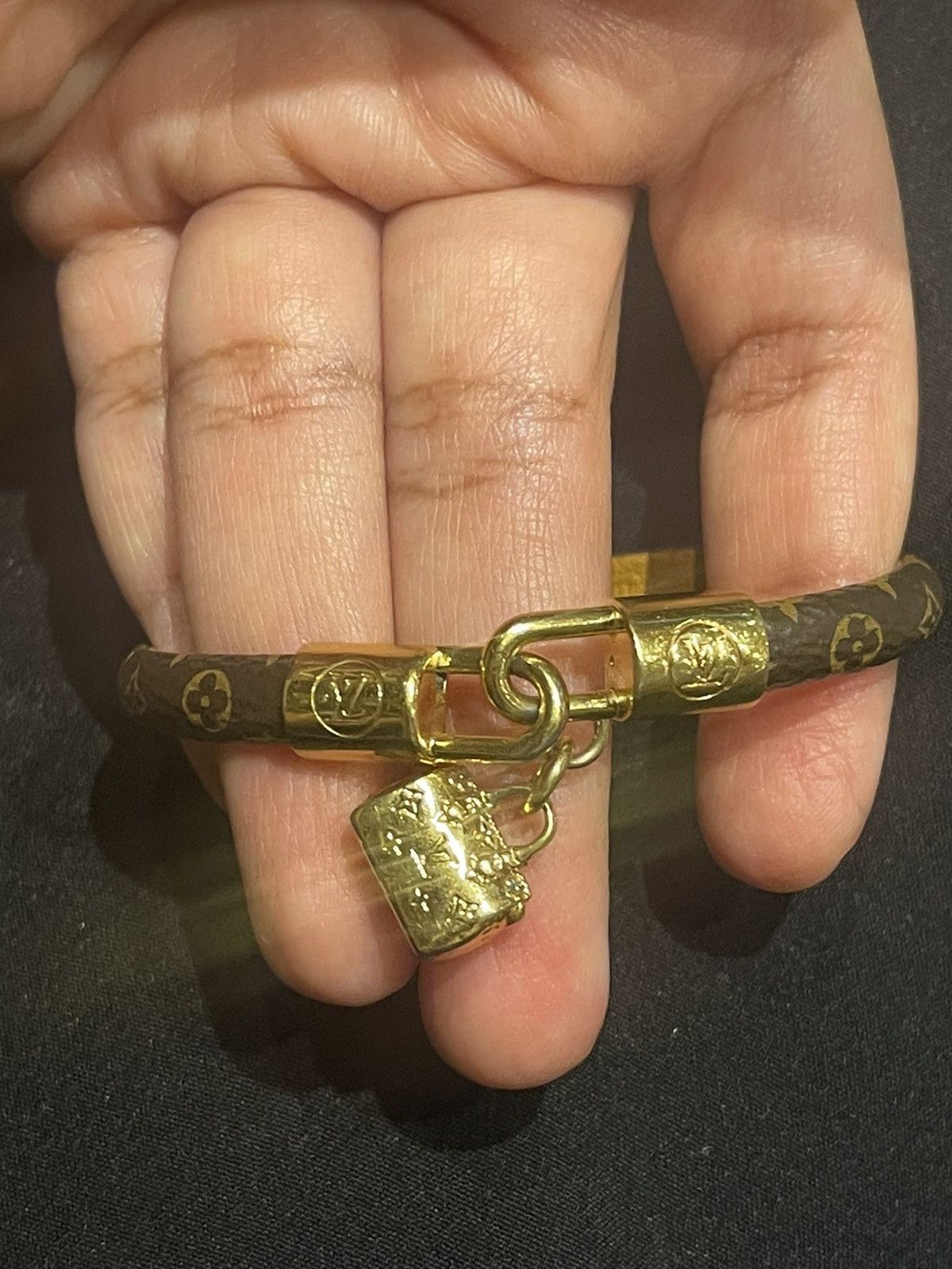 Louis Vuitton Mono gram Size ONE SIZE - 5 Thumbnail