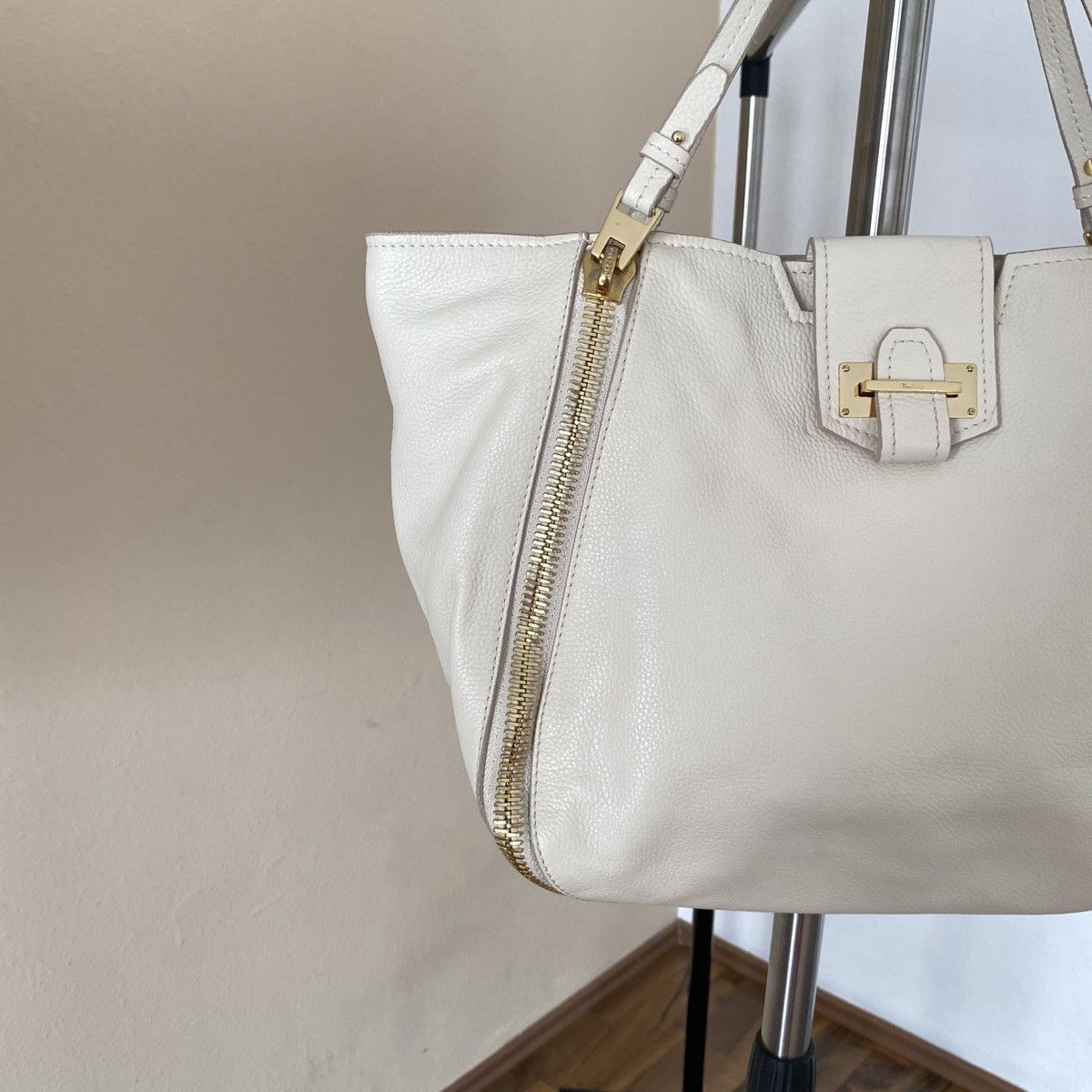 Tom Ford Zip Leather Bag Tom Ford Size ONE SIZE - 9 Thumbnail