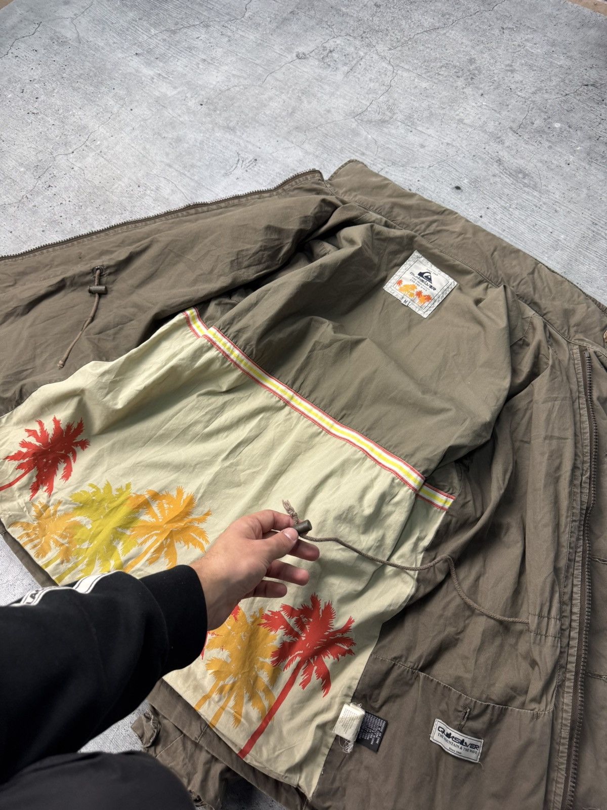 Quiksilver Vintage Quicksilver Light Jacket Multi-pocket Surf Wear Size US M / EU 48-50 / 2 - 22 Thumbnail
