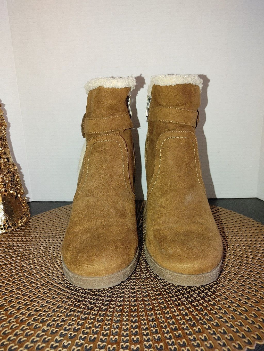 LIZ LISA Liz Claiborne Suede Wedge Ankle Booties Size 11M Size US 11 / IT 41 - 3 Thumbnail