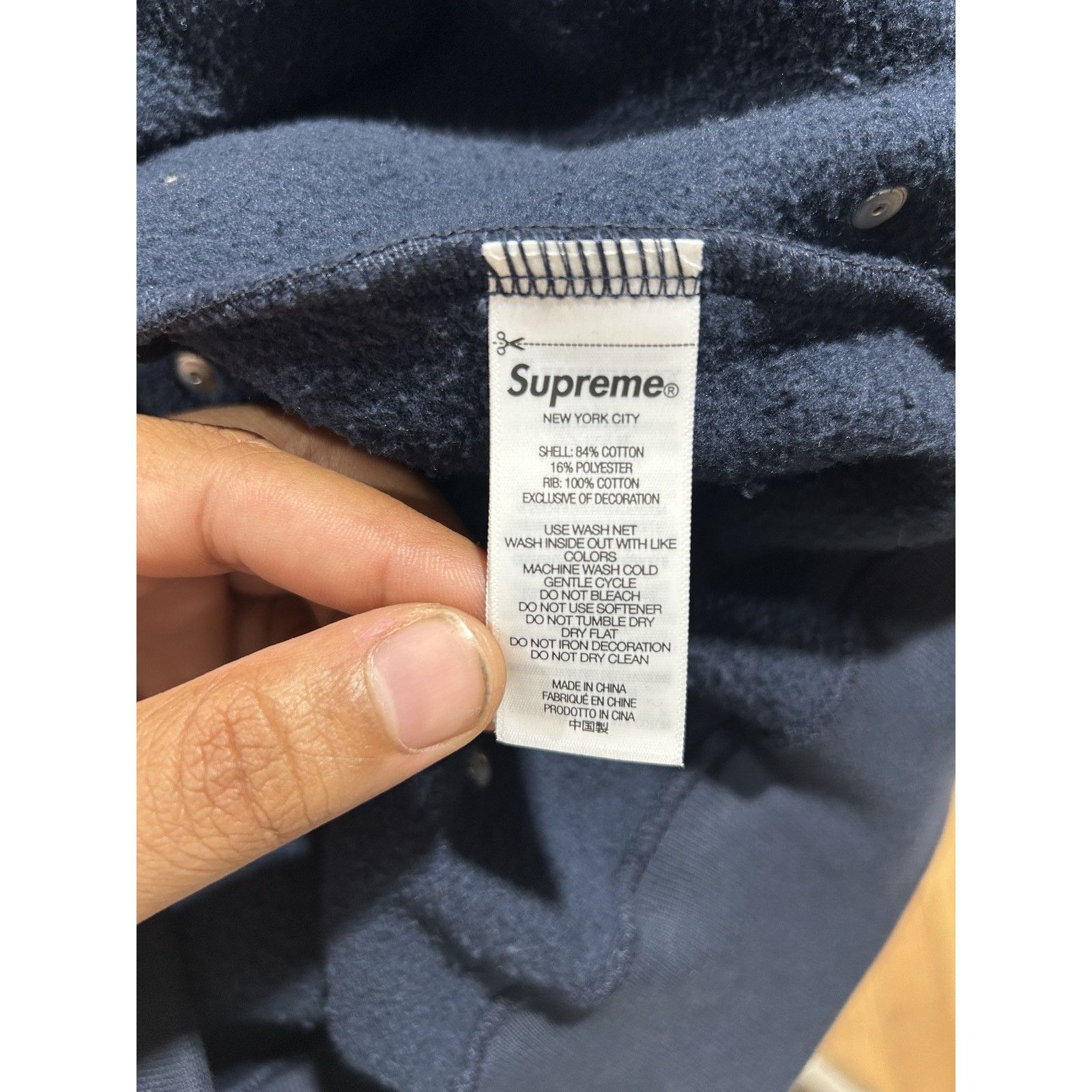 Supreme SUPREME STARS STUDDED HOODED SWEATSHIRT NAVY SIZE XL Size US XL / EU 56 / 4 - 4 Thumbnail