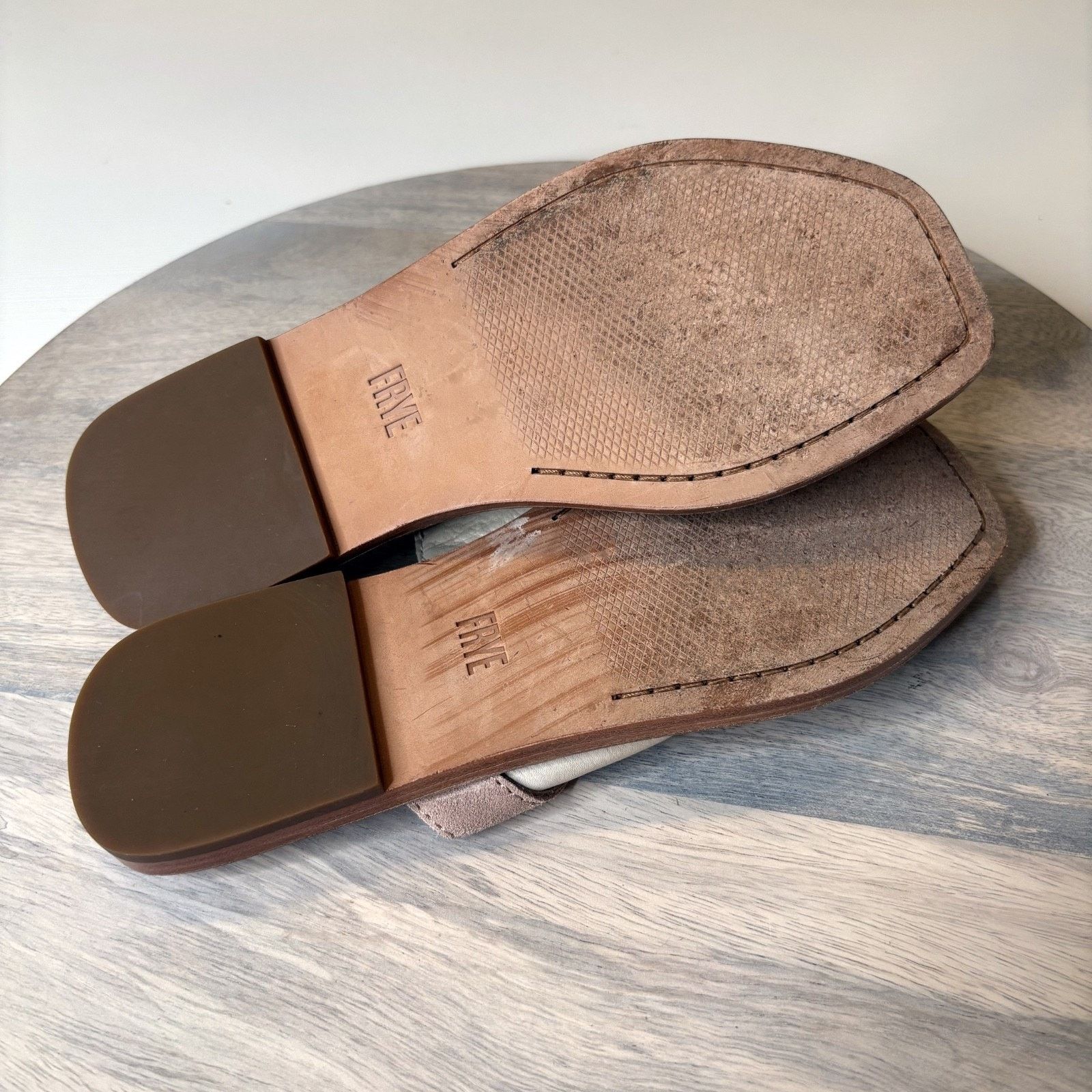 Frye Frye Felix Sandals Women's 7M Leather Slip On Slide Flats Size US 7 / IT 37 - 8 Thumbnail