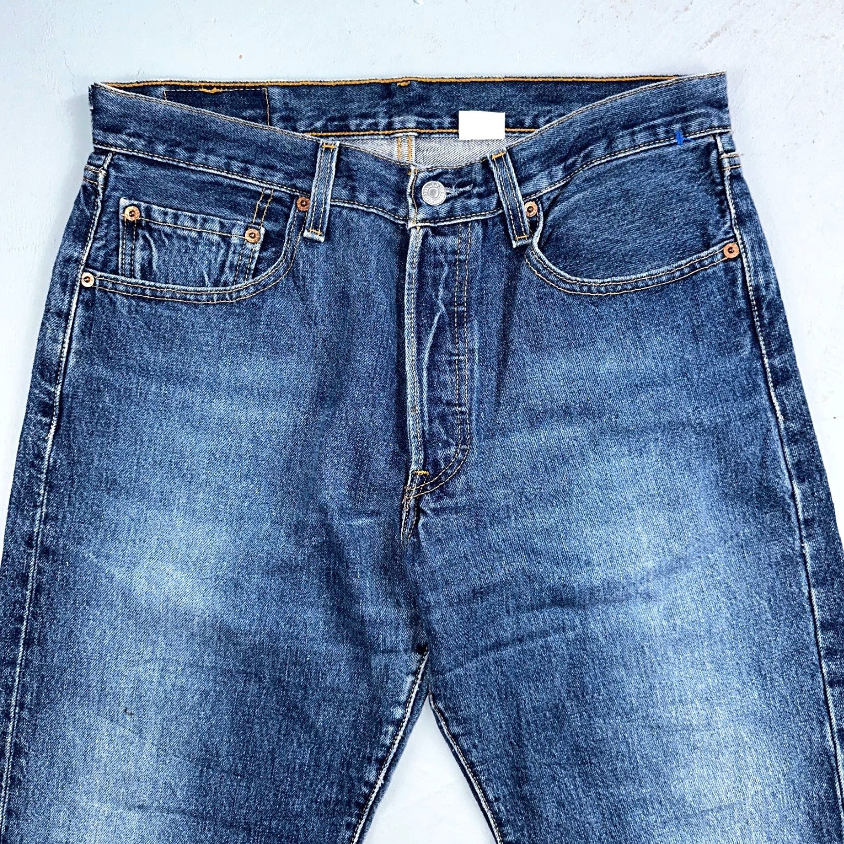 Levi's VINTAGE Levi's 501 Jeans 90s Straight Leg Blue 33x32 Mens Regular Denim Cotton Mid Rise 501 Series 90s Theme: 90s Mens Size US 33 - 2 Thumbnail