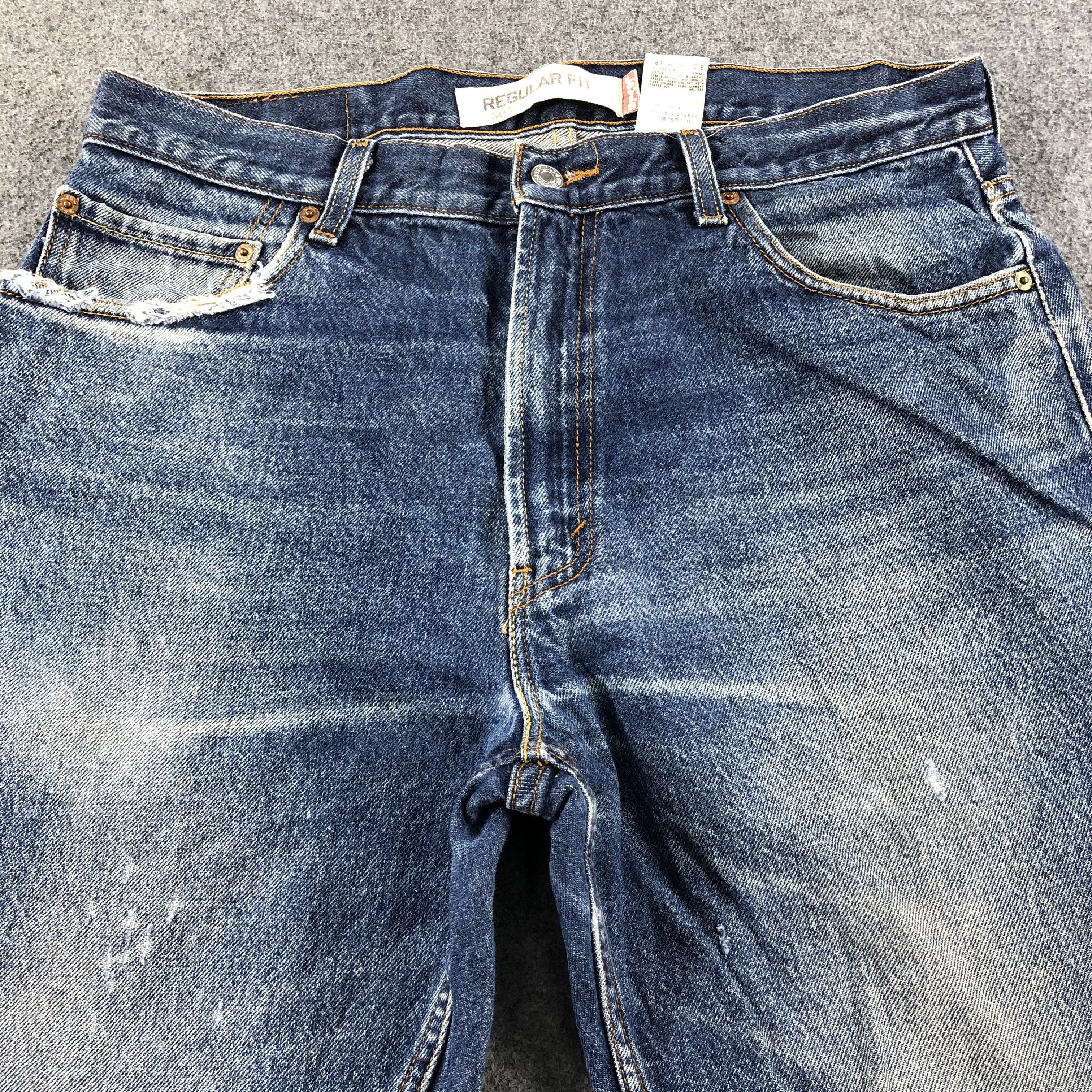 Levi's Vintage Blue Wash Levis 505 Jeans-J2356 Size US 35 - 3 Thumbnail