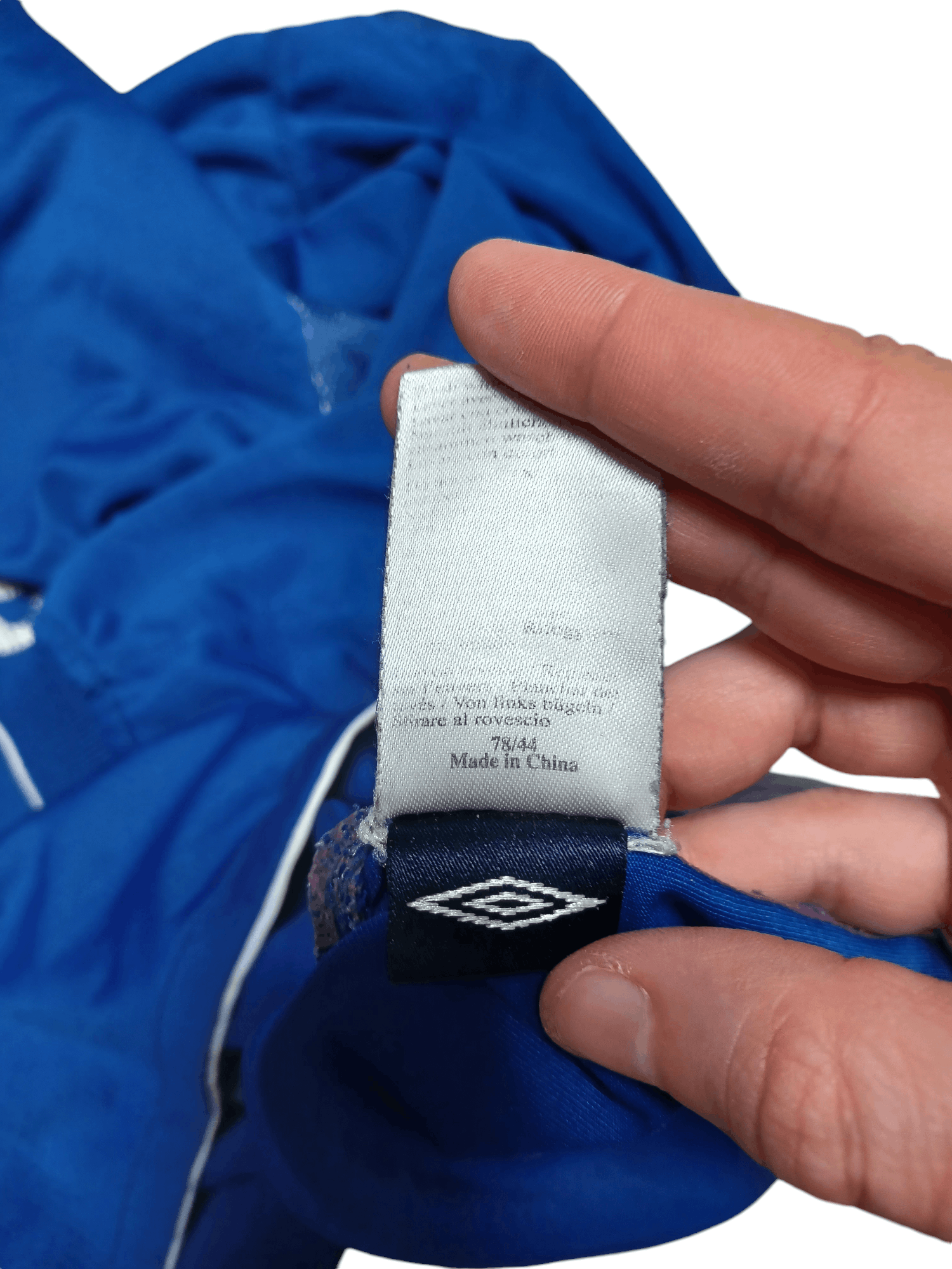 Umbro EVERTON 2004/2005 UMBRO CHANG BEER VINTAGE LONGSLEEVE JERSEY Size US L / EU 52-54 / 3 - 6 Thumbnail