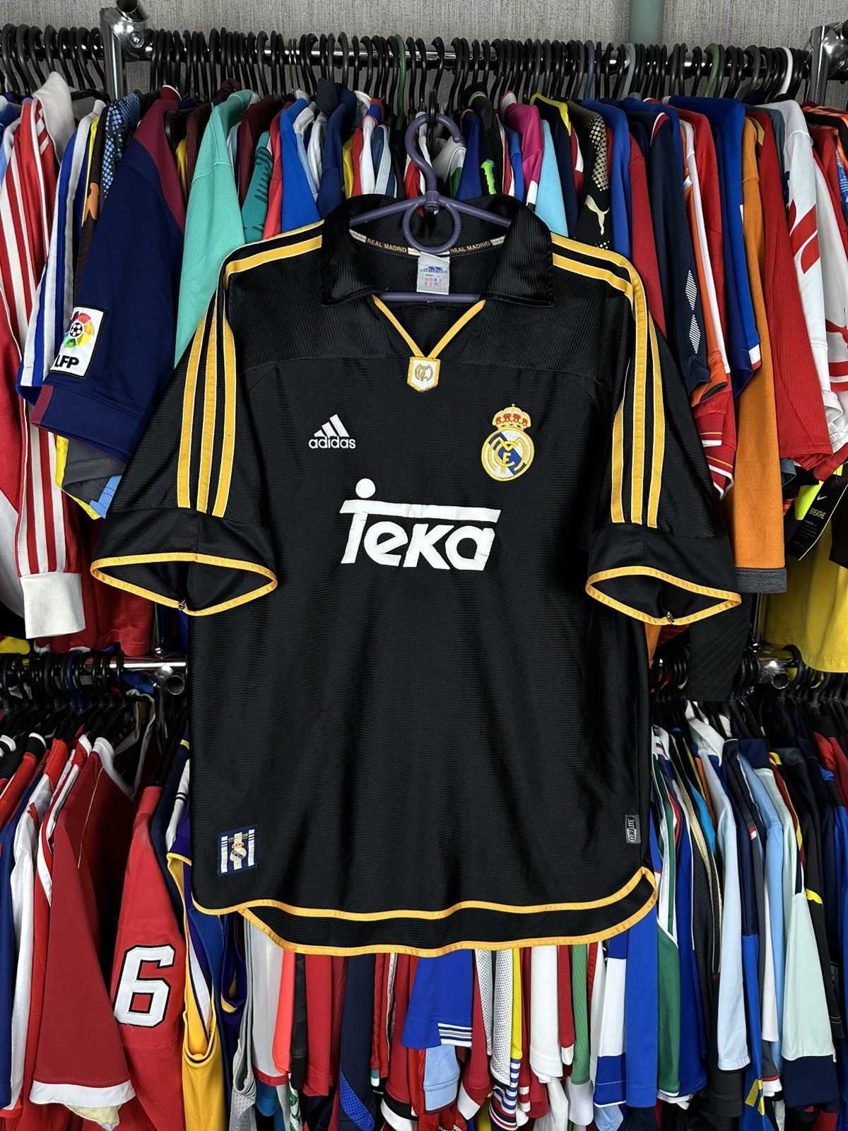 Adidas REAL MADRID 1999/01 AWAY Football Shirt Soccer JERSEY Adidas Size US L / EU 52-54 / 3 - 1 Thumbnail