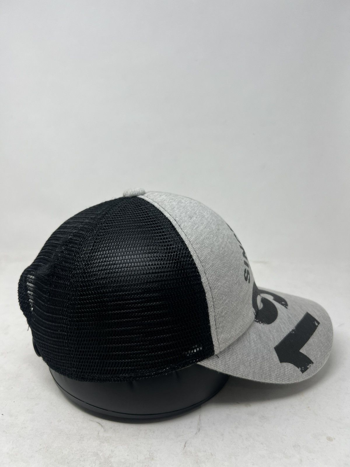 Japanese Brand "Since 1972" Graphic Trucker Hat Size ONE SIZE - 4 Thumbnail