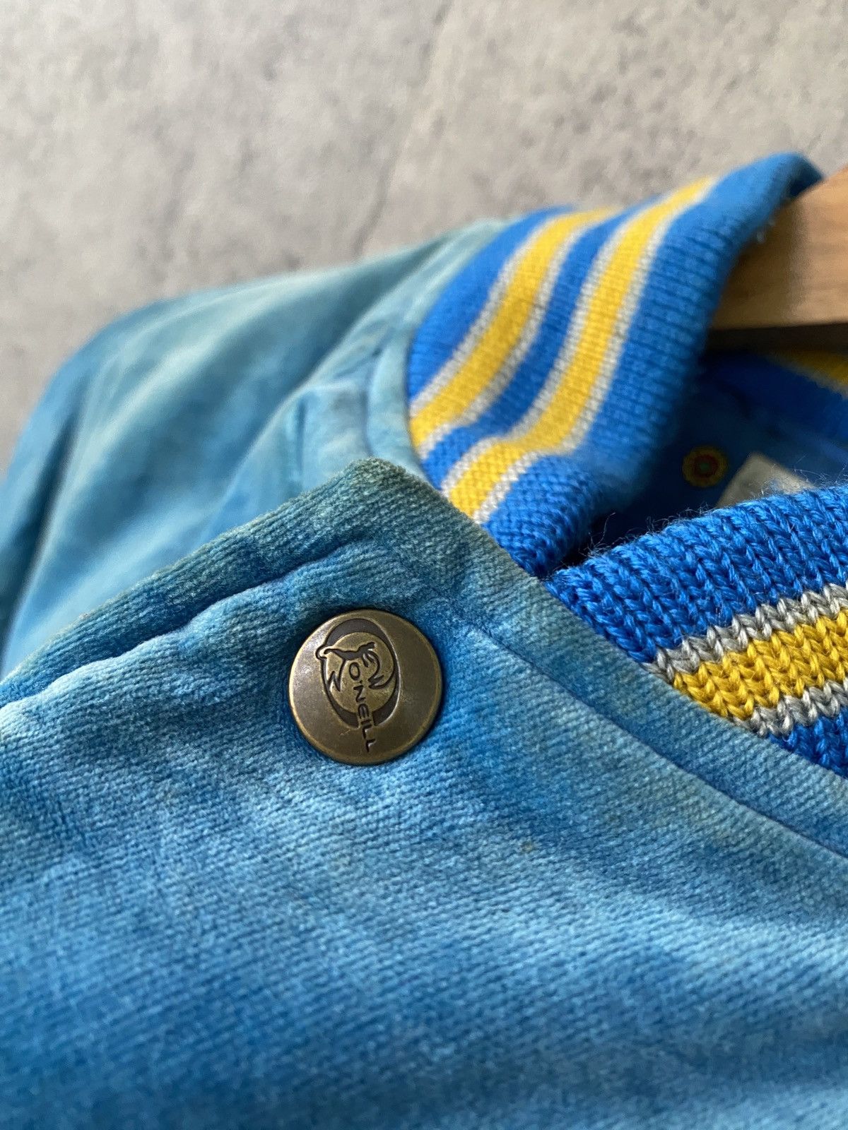 Vintage Vintage 80s O’neill Velvet Varsity Jacket Size US L / EU 52-54 / 3 - 12 Thumbnail