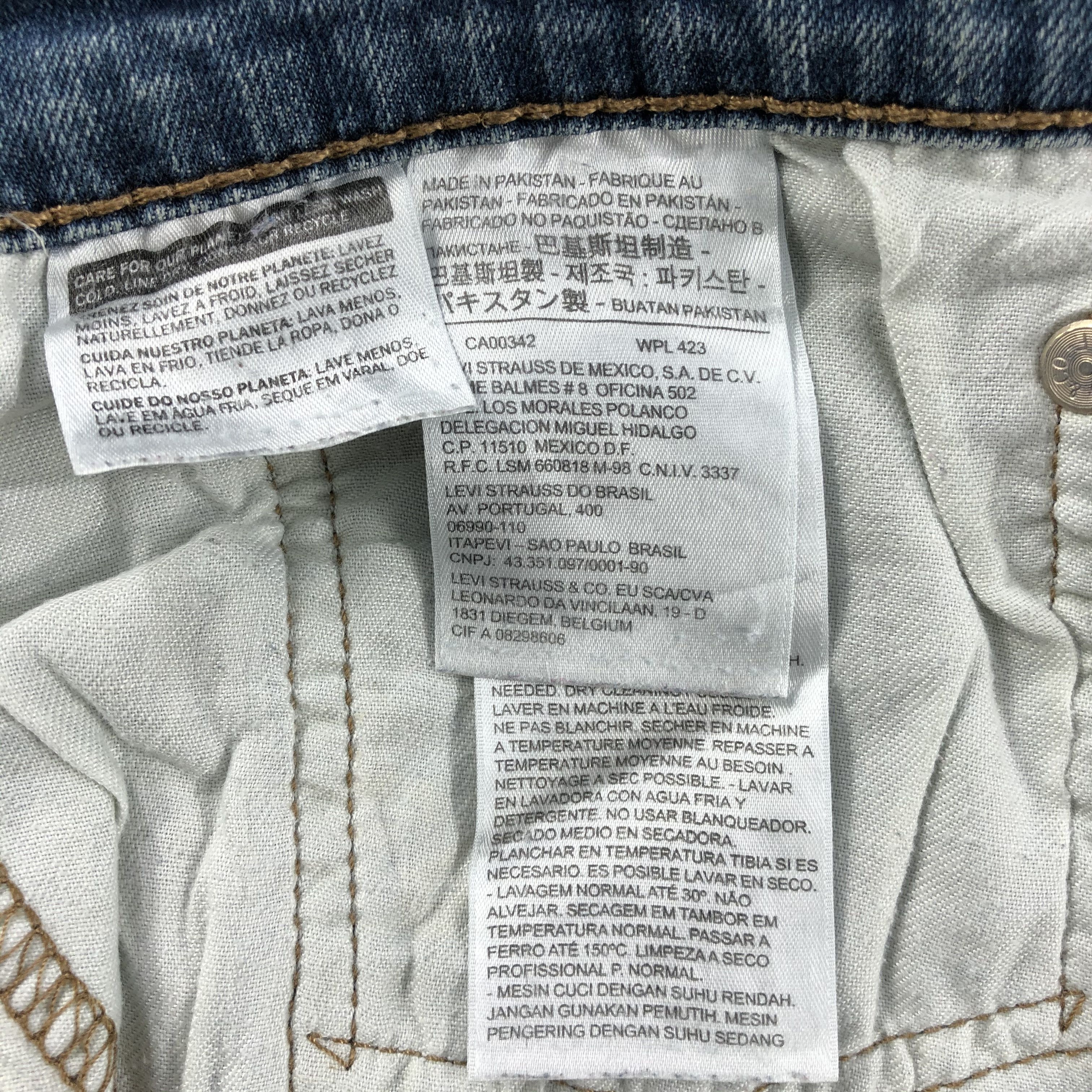 Levi's × Vintage Vintage Blue Wash Levis 559 Jeans-JM2617 Size US 38 / EU 54 - 14 Thumbnail