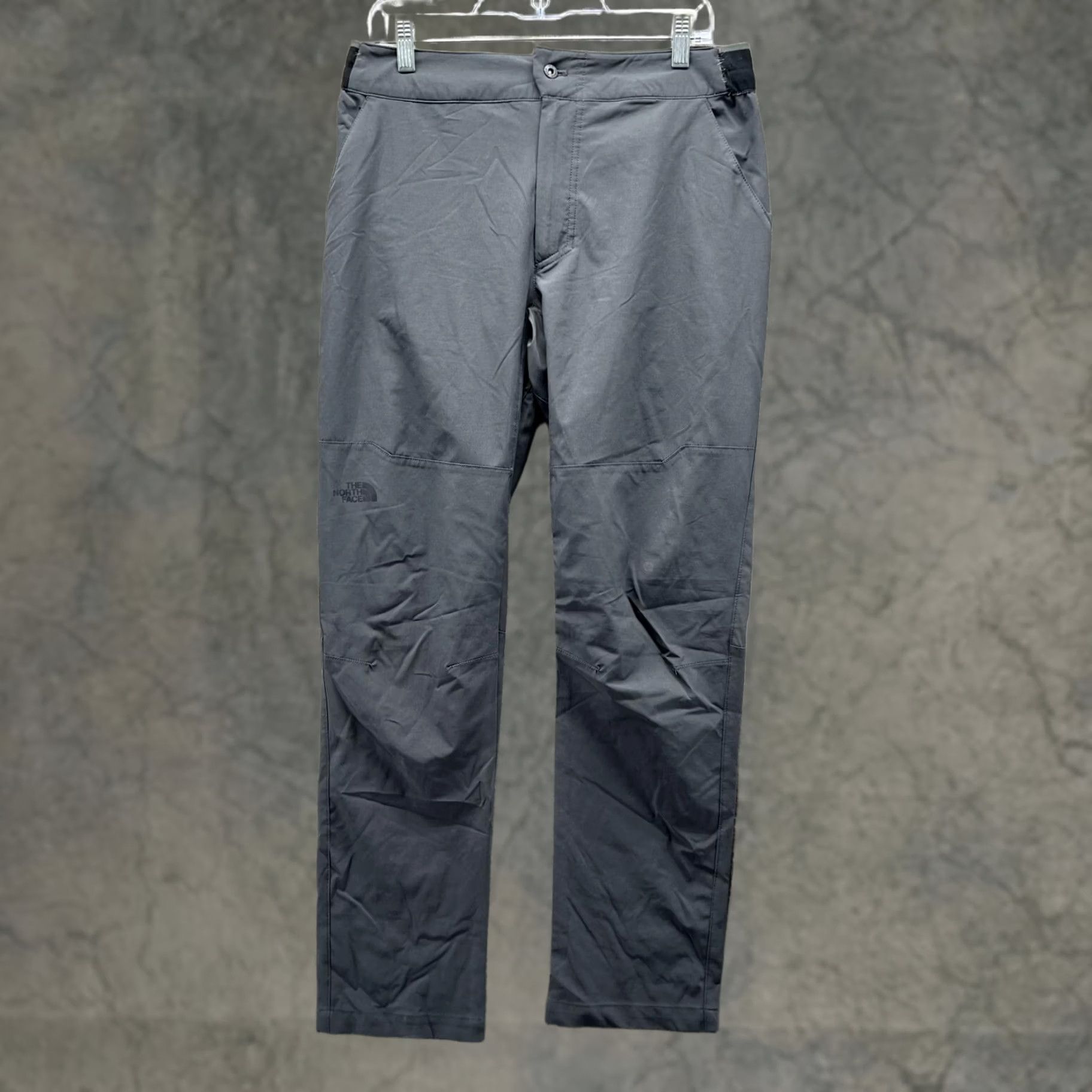 The North Face The North Face Pants Men 32 Black Flat Front Performance Knit Stretch Hike Size US 32 / EU 48 - 1 Thumbnail