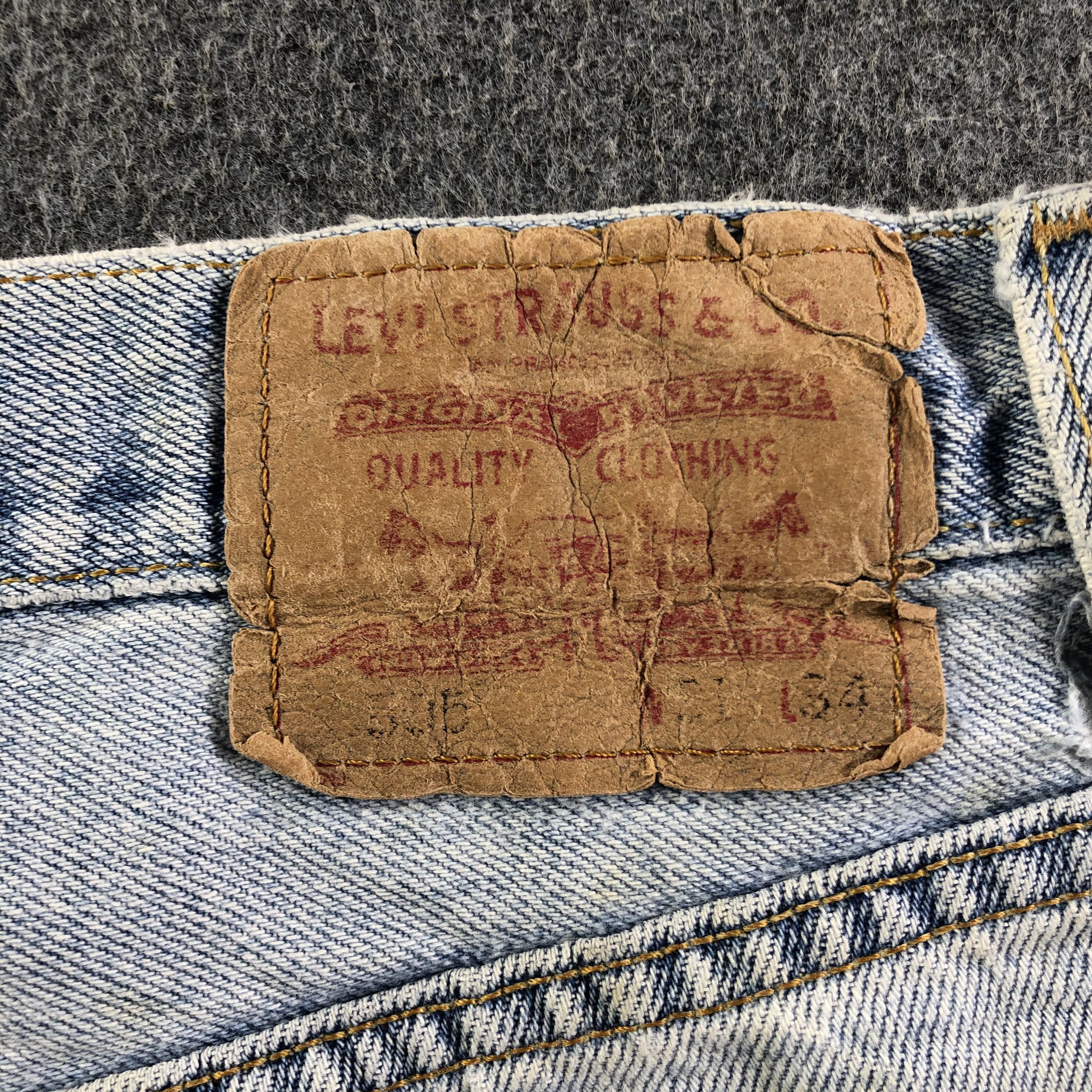 Levi's Vintage Light Wash Levis 505 Jeans-J3288 Size US 31 - 5 Thumbnail