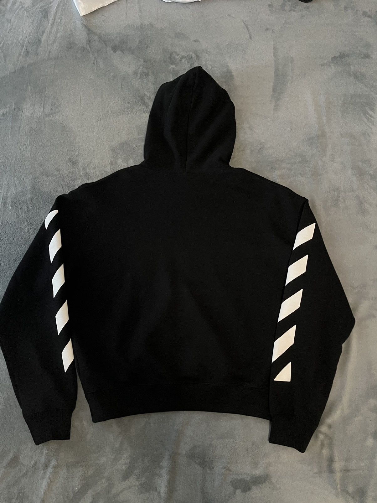 Off-White Off-White Diagonal Helvetica Hoodie Size US L / EU 52-54 / 3 - 9 Thumbnail