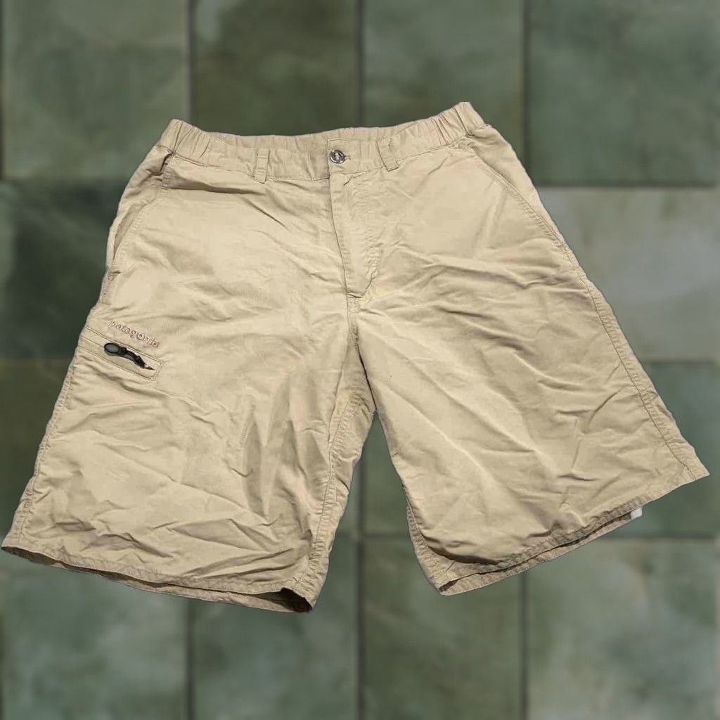 Patagonia Patagonia Guidewater II Shorts Bermuda Nylon 9.5” Inseam M Men Tan Brown Fish Theme Size US 31 - 1 Thumbnail