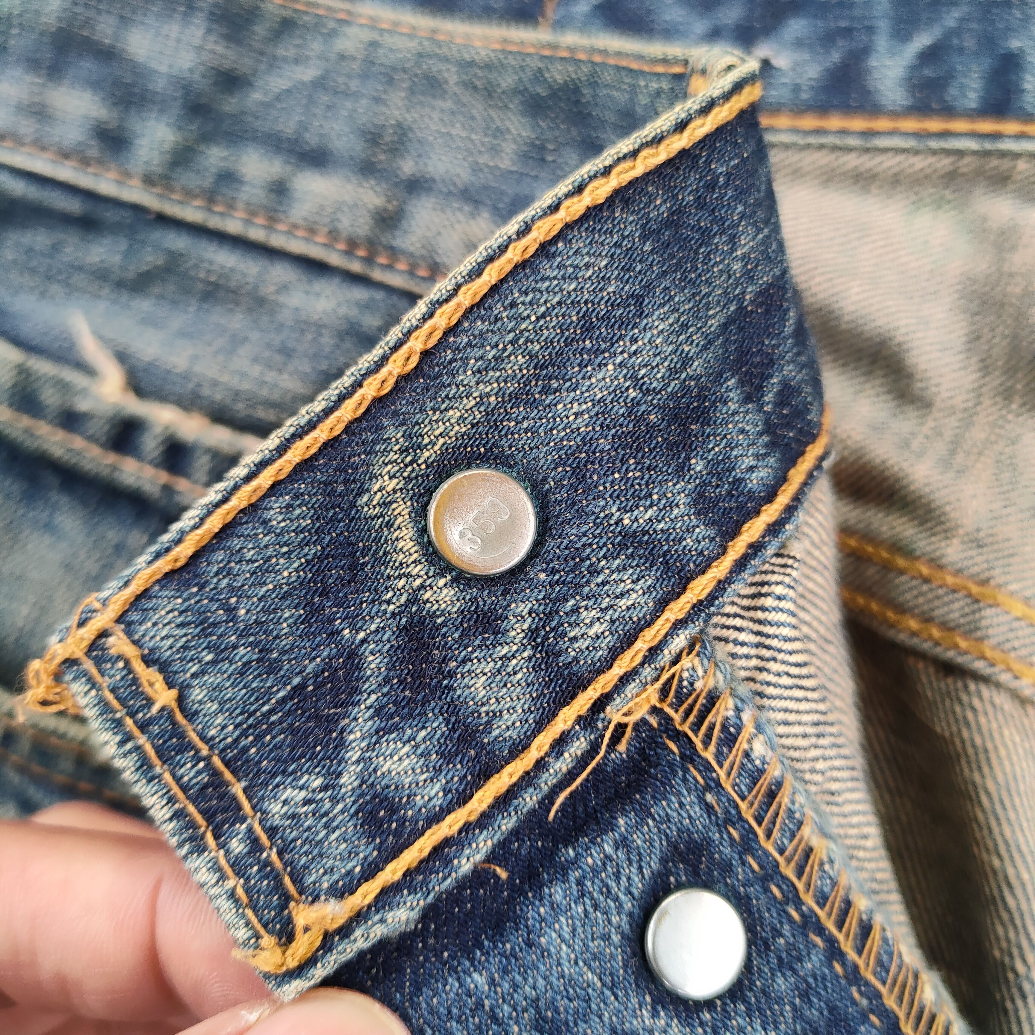 Levi's Vintage Clothing VINTAGE LEVI'S 501 RUSTY FADED DISTRESSED DENIM JEANS PANTS Size US 32 / EU 48 - 7 Thumbnail