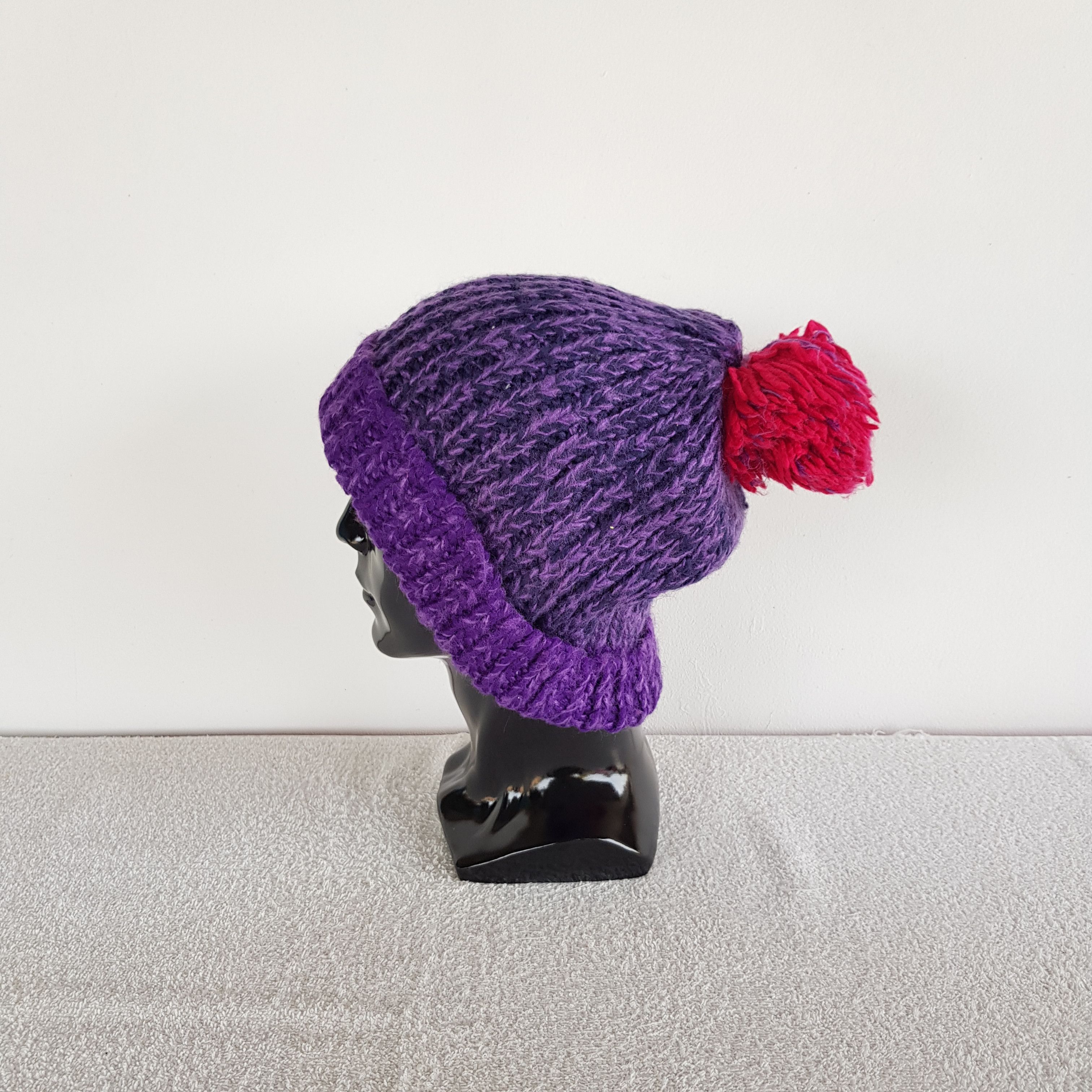 Japanese Brand Vintage Ampersand Beanie Y2K Pom Pom Knit Snow Caps Hats Size ONE SIZE - 4 Thumbnail