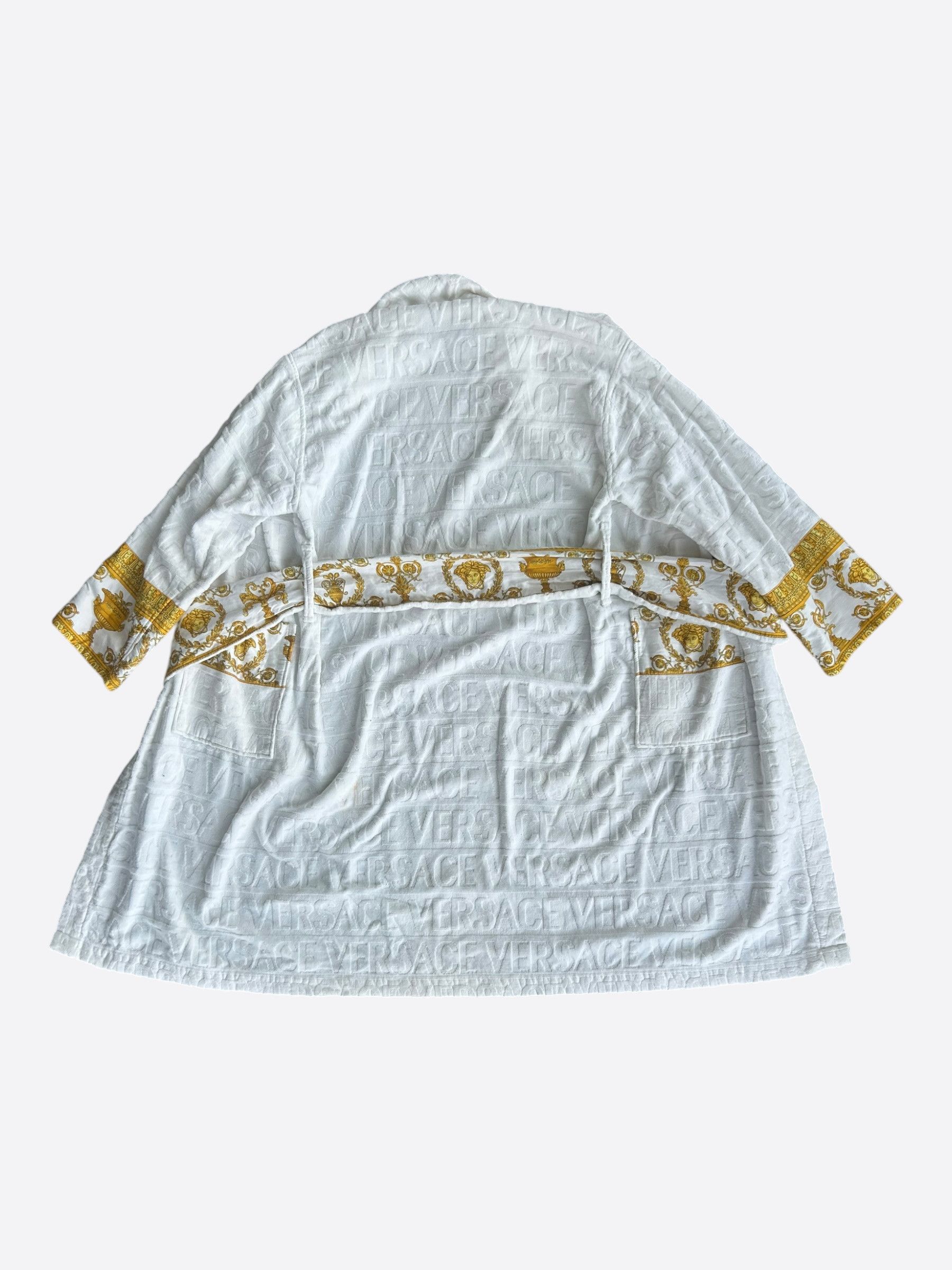 Versace Versace White Baroque Men's Bathrobe Size US L / EU 52-54 / 3 - 2 Thumbnail