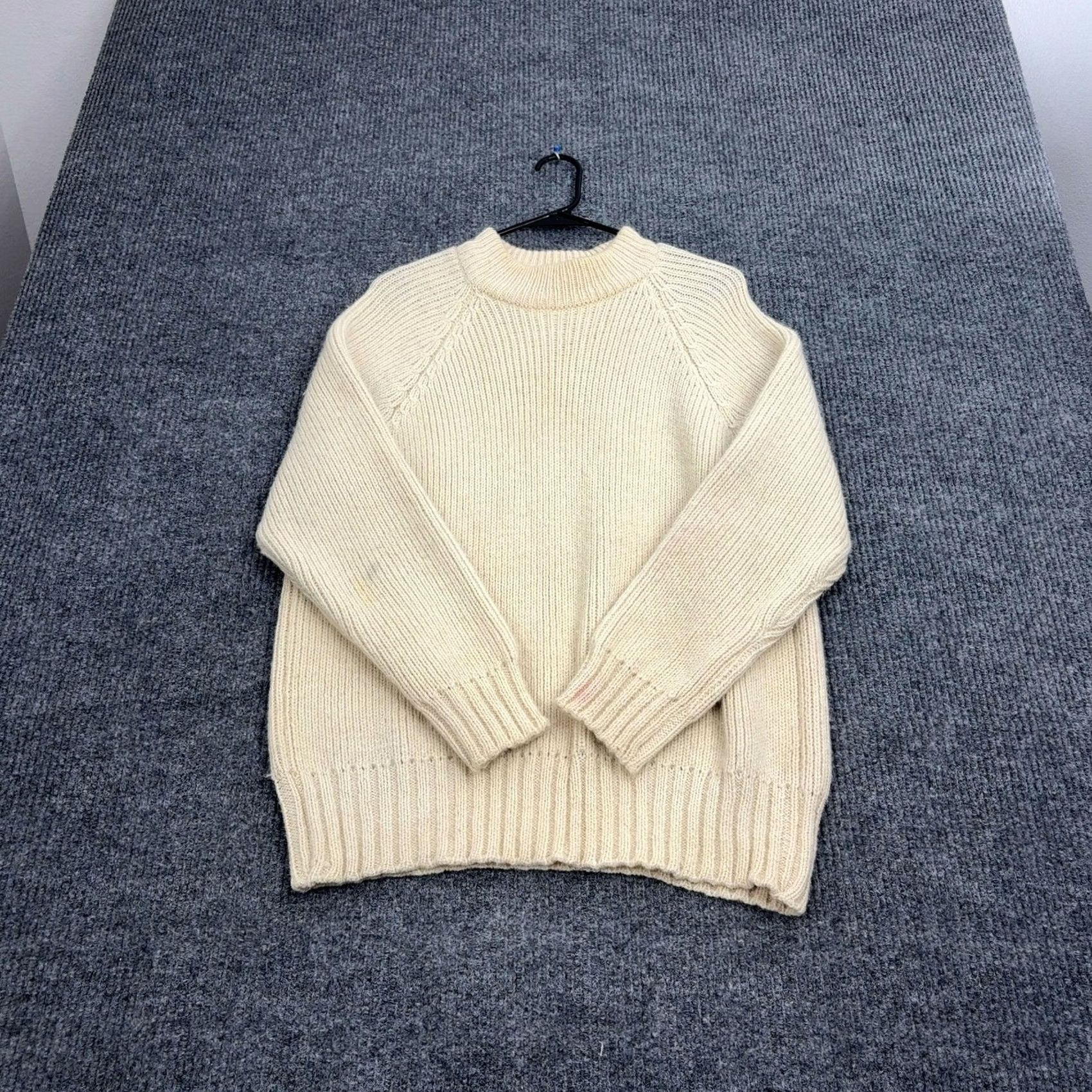 Vintage VINTAGE Peter Storm Sweater Mens L Cream Wool Crew Neck Ribbed Chunky Knit - Hand Wash Only - Classic 100% Pure Wool Size US L / EU 52-54 / 3 - 5 Thumbnail